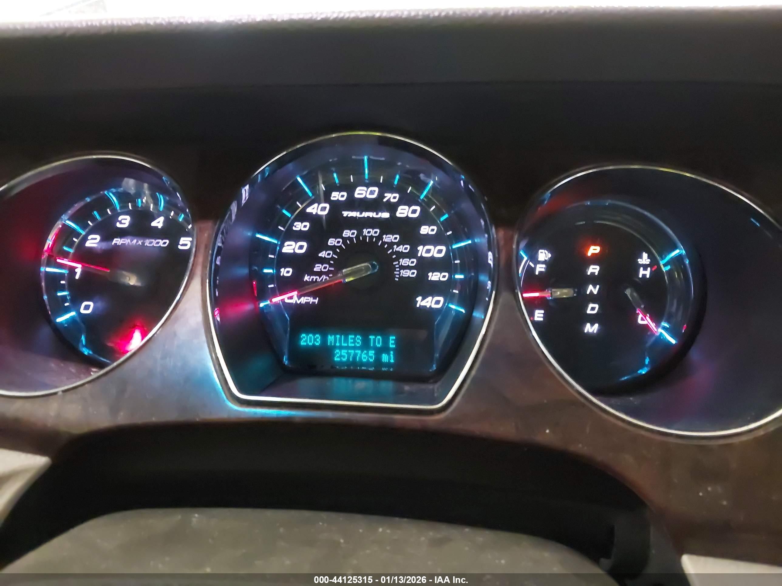 FORD TAURUS image 7