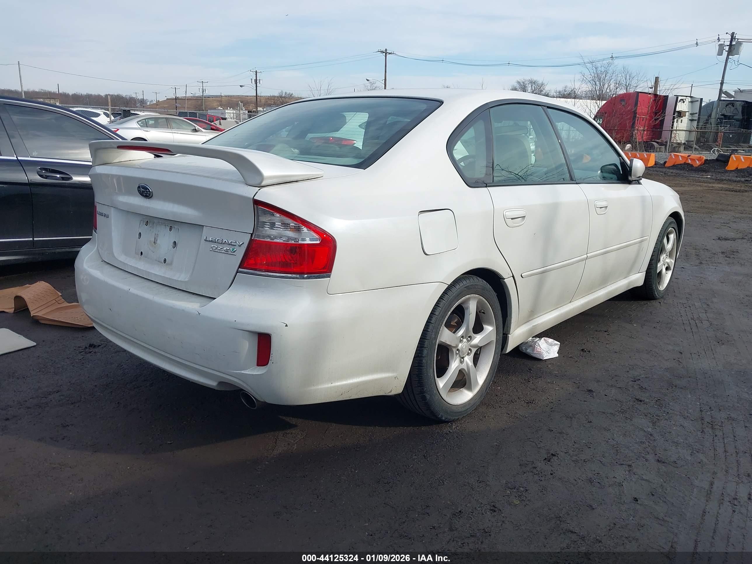 SUBARU LEGACY image 4