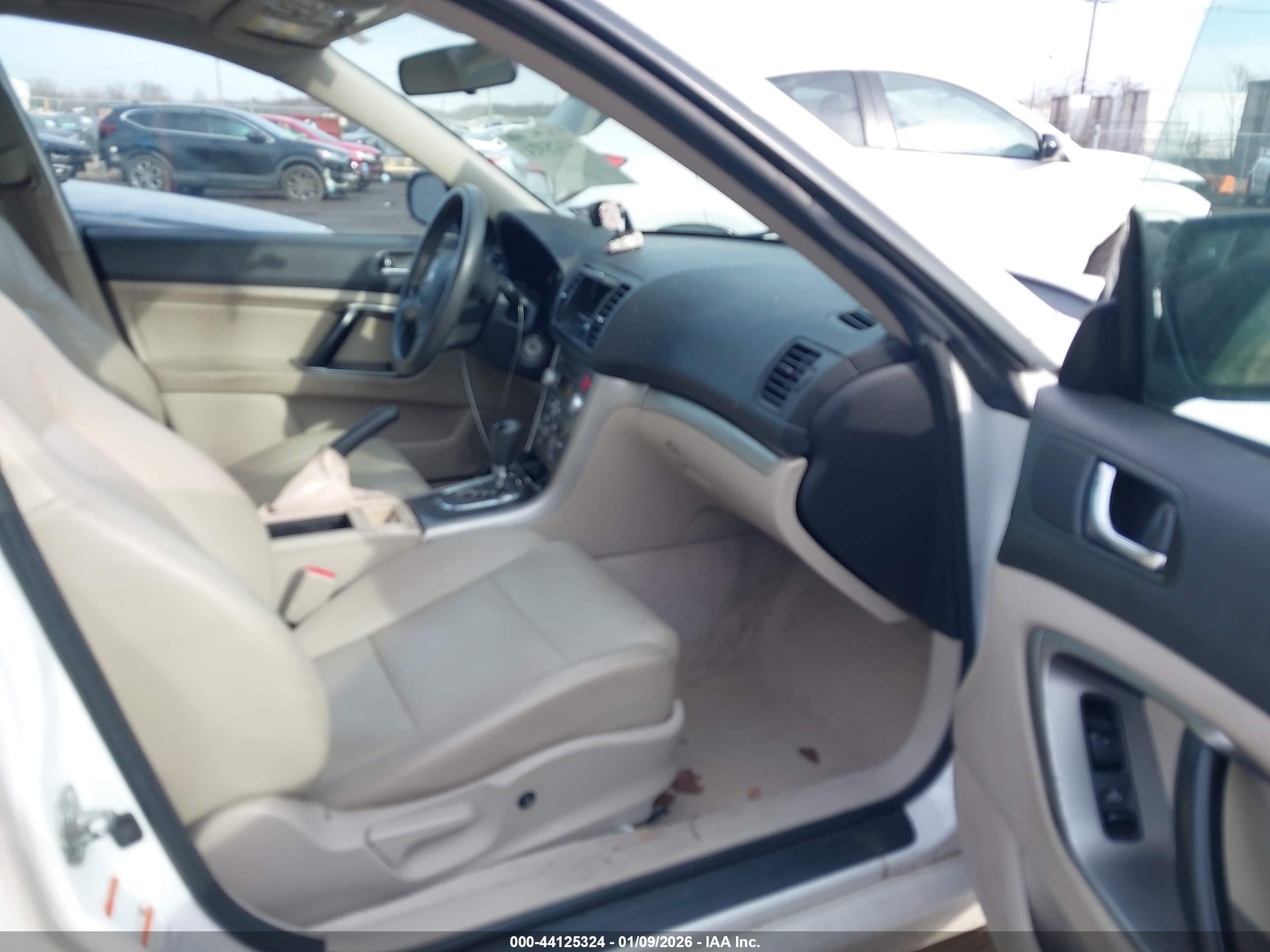 SUBARU LEGACY image 5