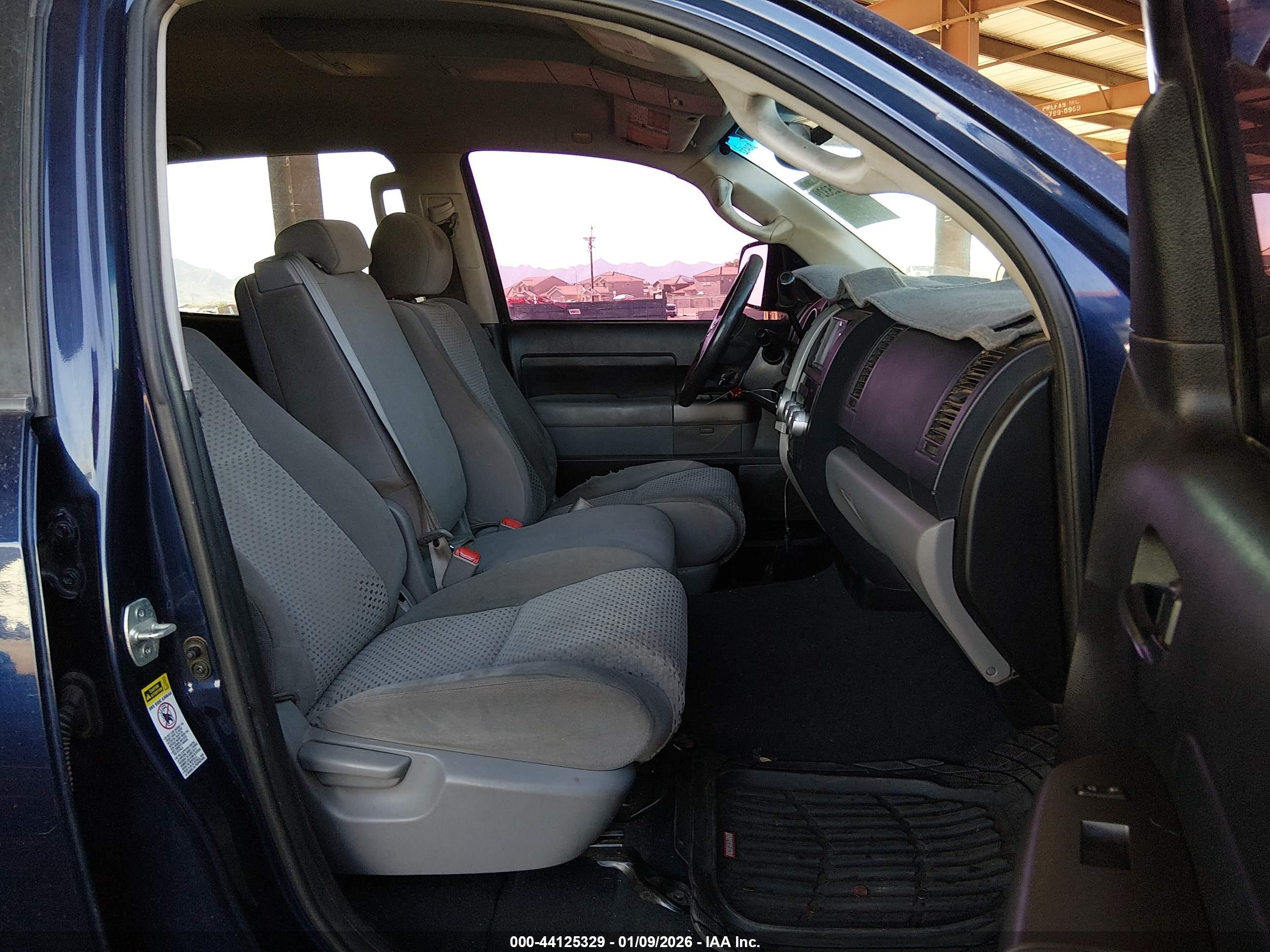 TOYOTA TUNDRA image 5