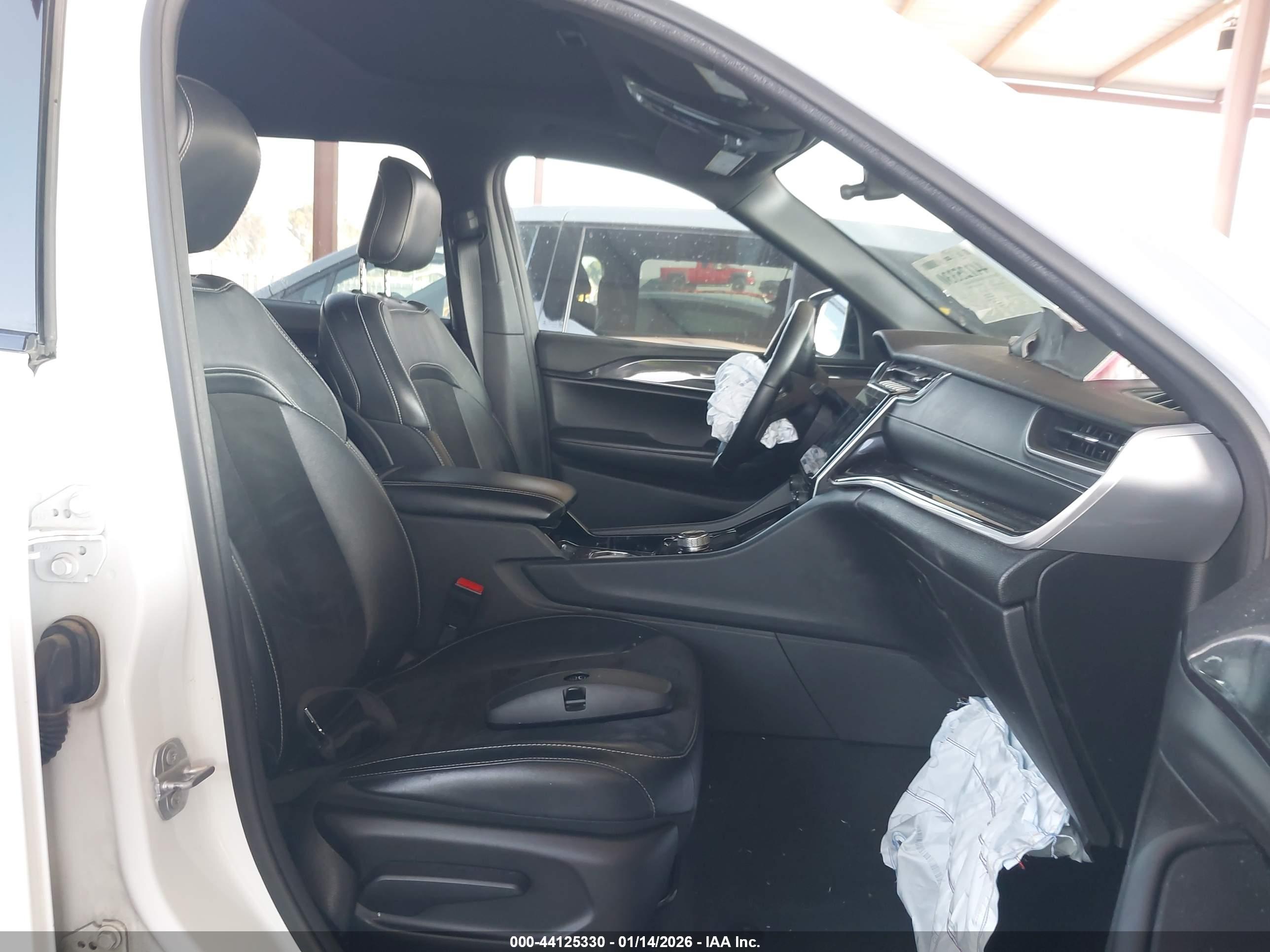 JEEP GRAND image 5