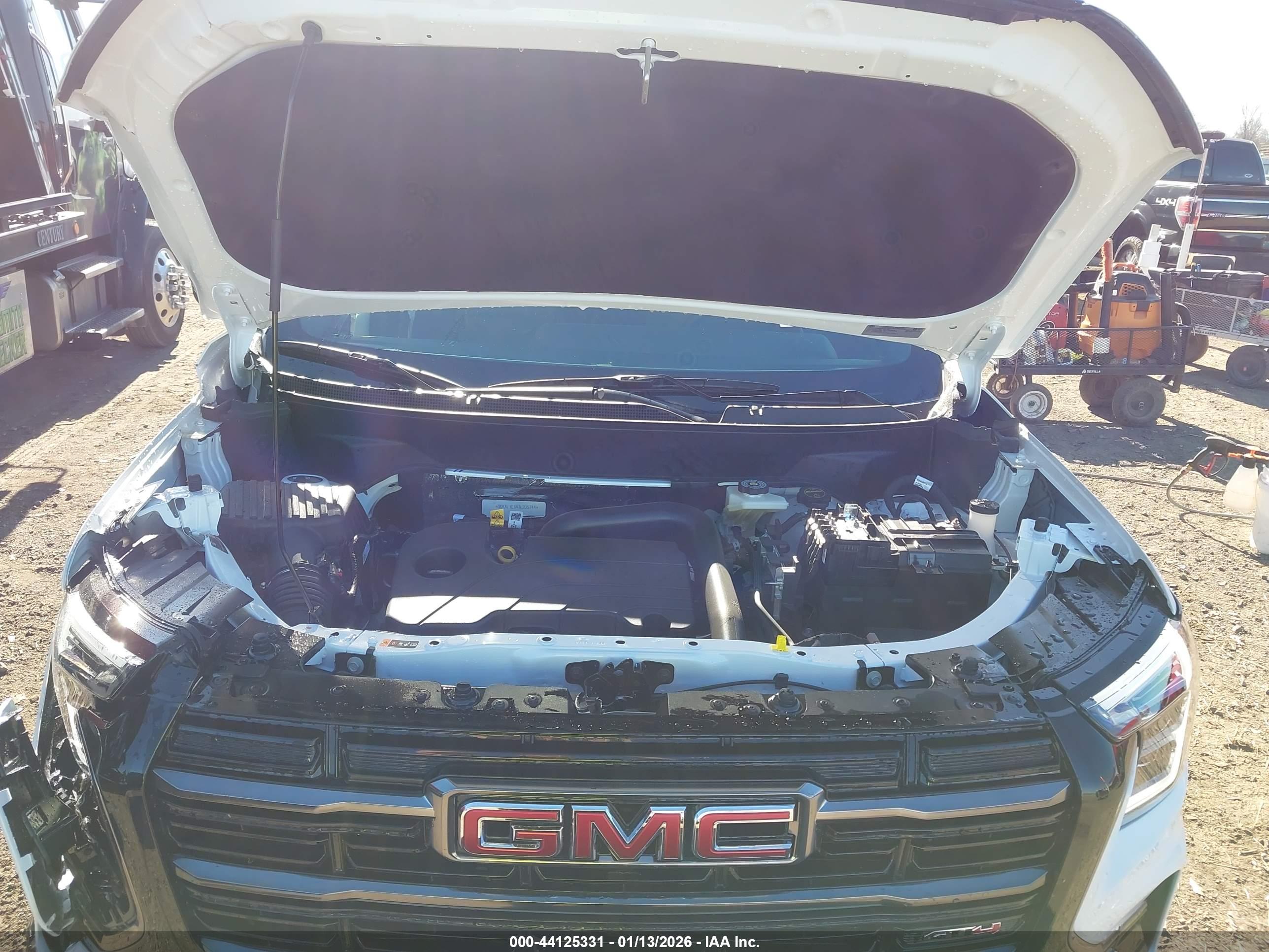 GMC TERRAIN image 10