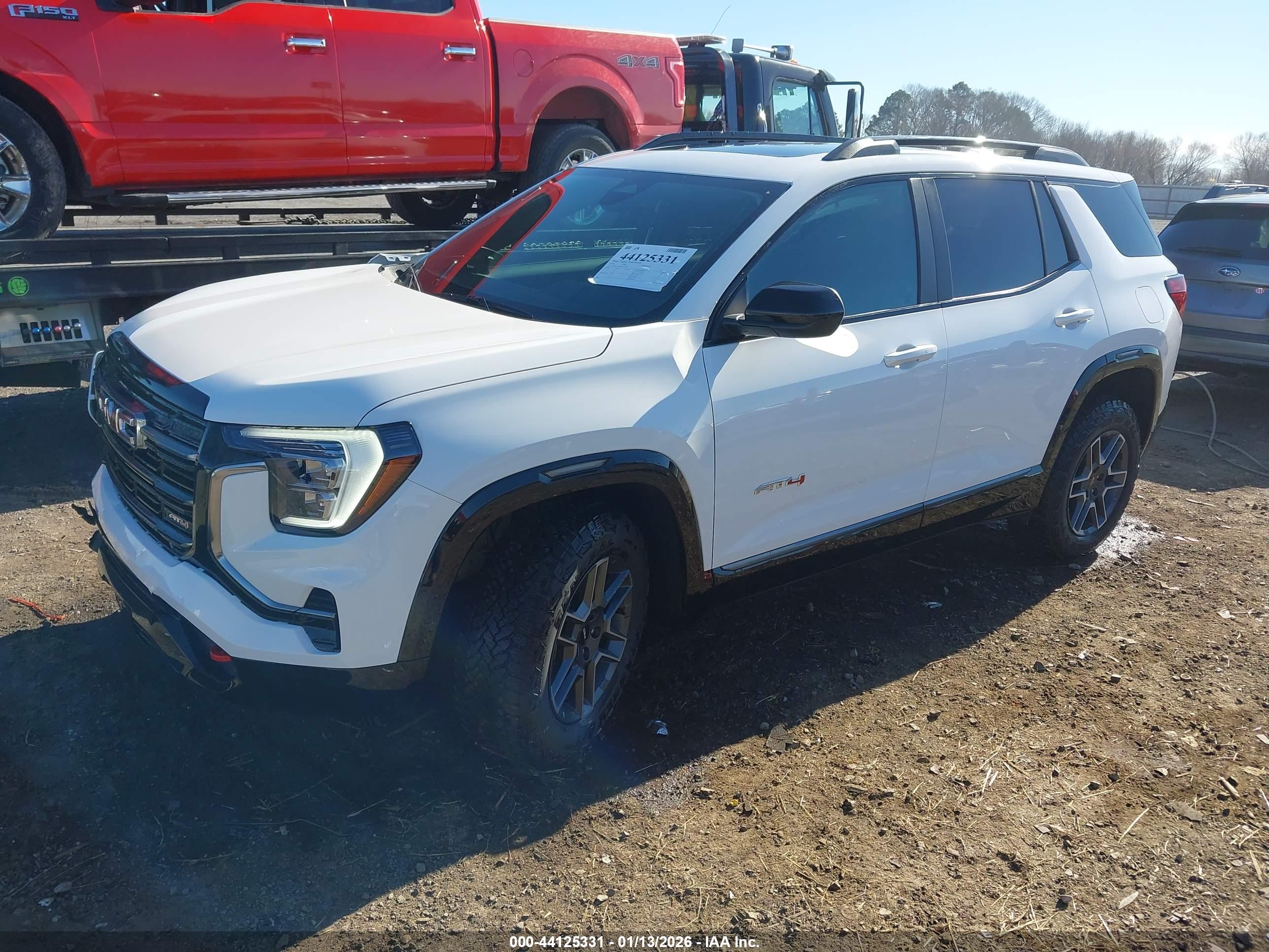 GMC TERRAIN image 2