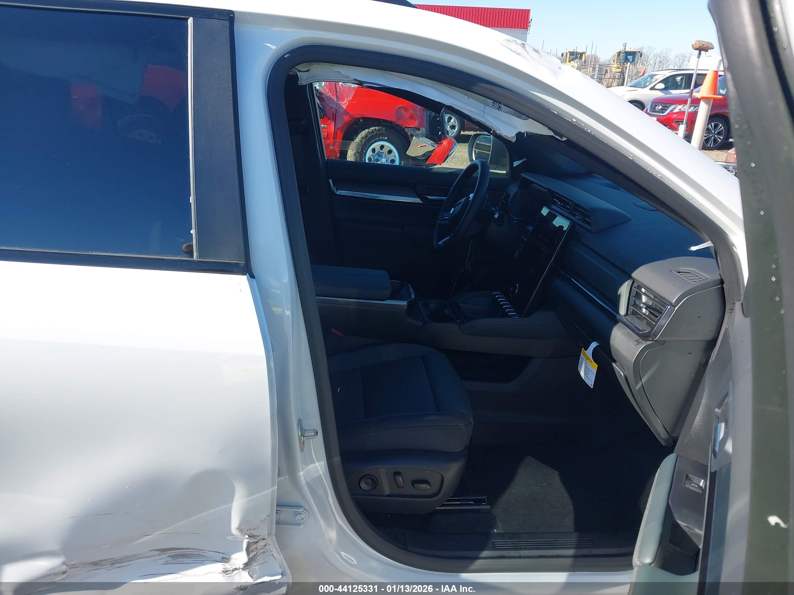 GMC TERRAIN image 5