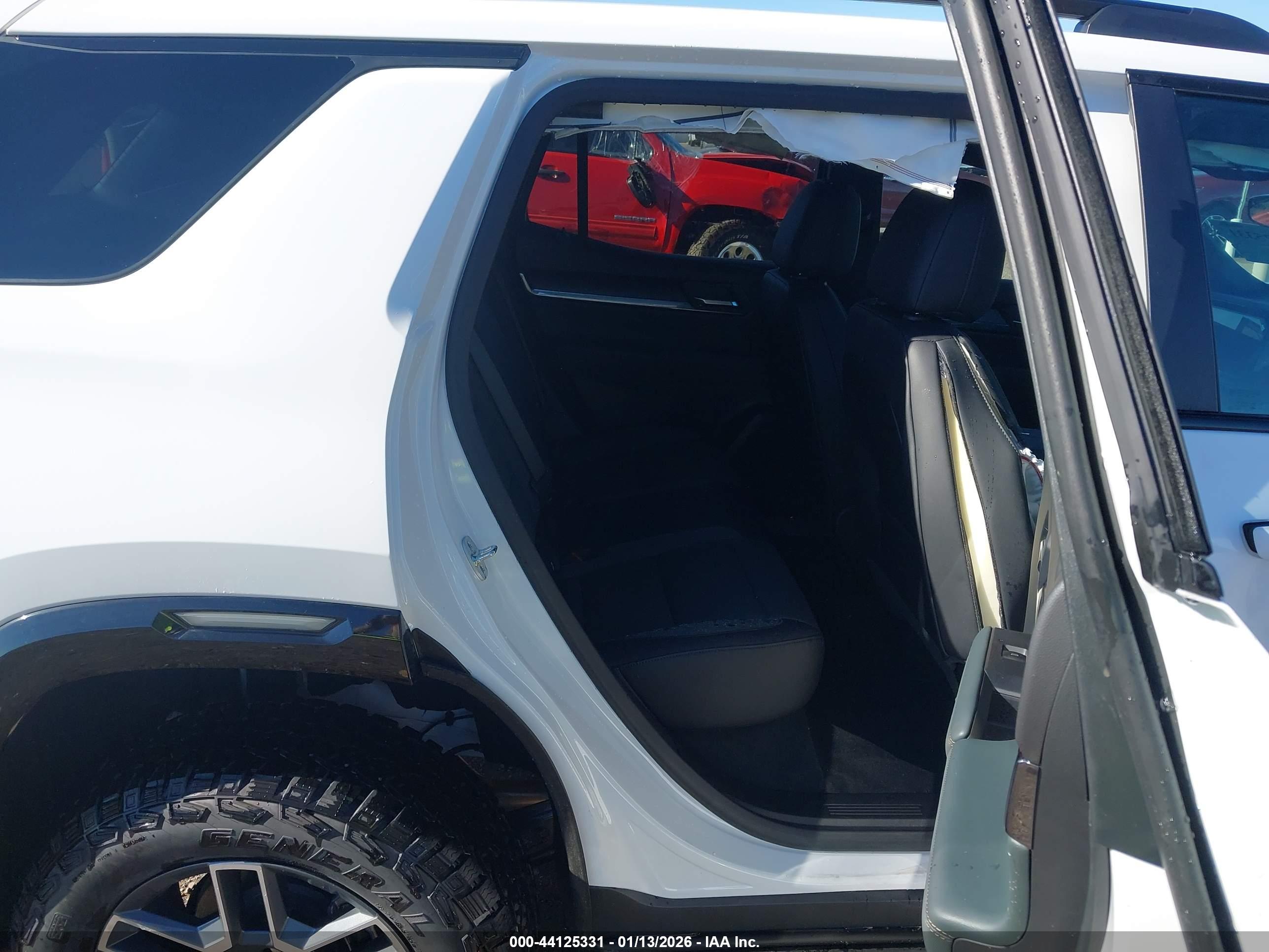GMC TERRAIN image 8