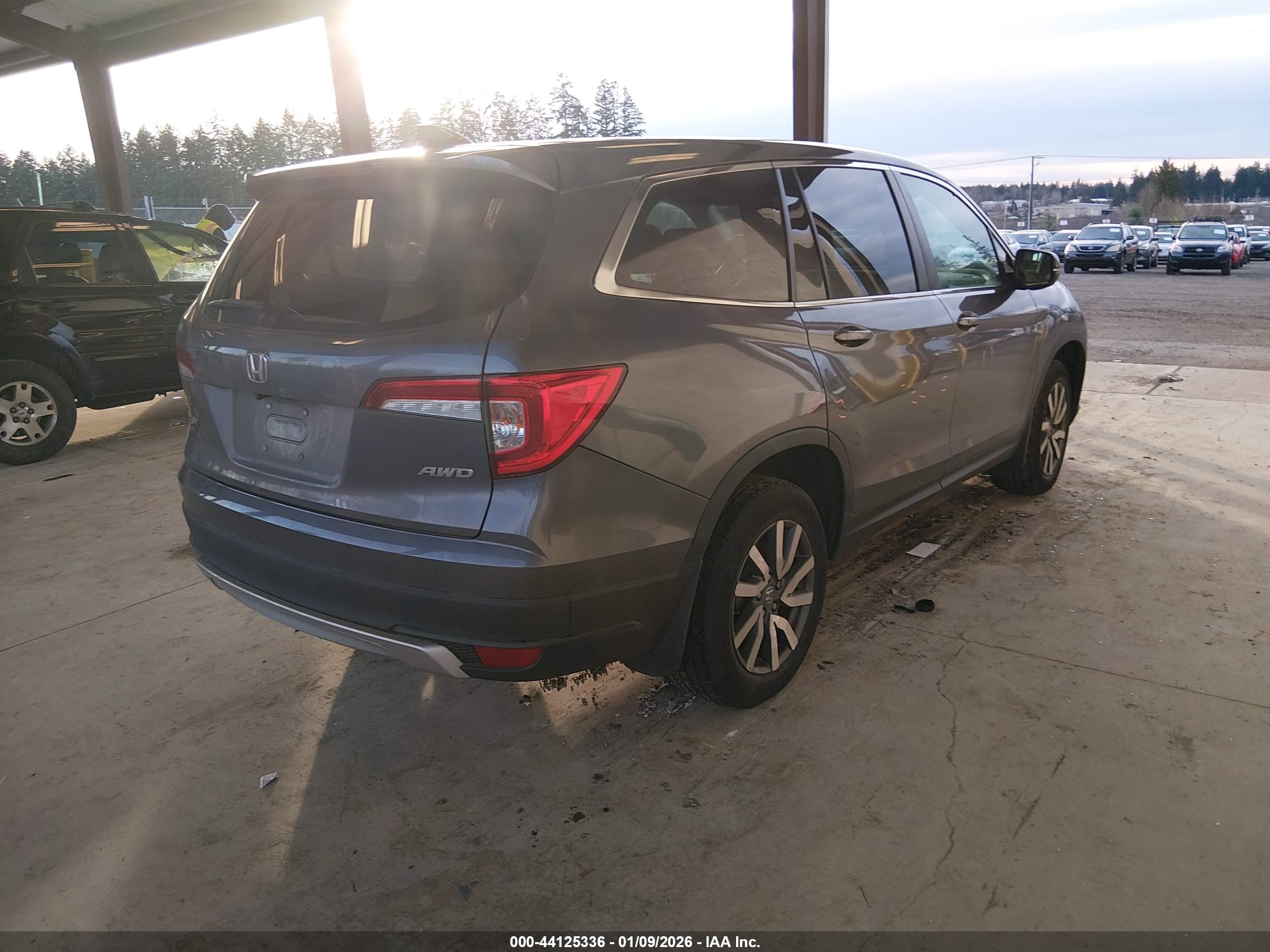 HONDA PILOT image 4
