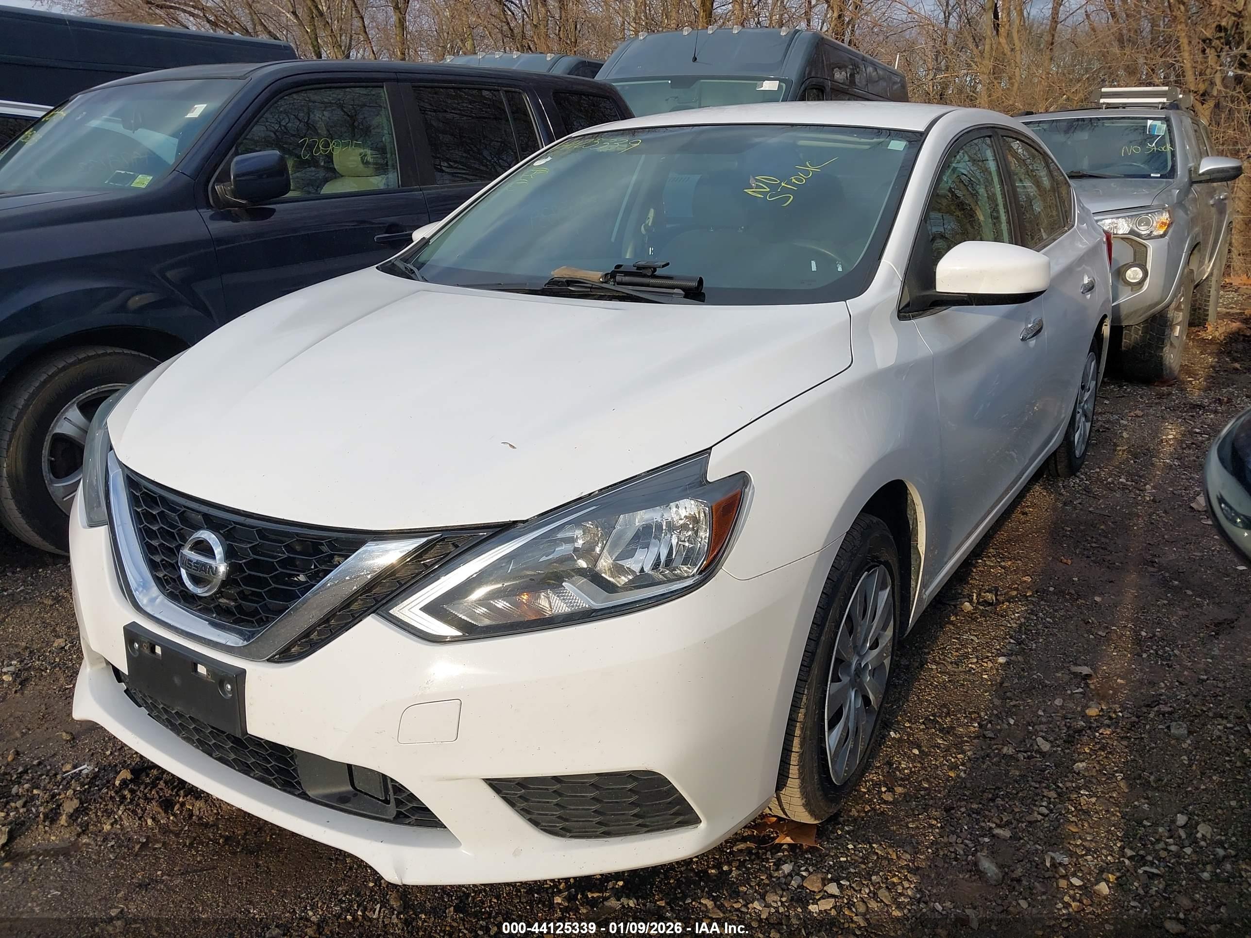 NISSAN SENTRA image 2