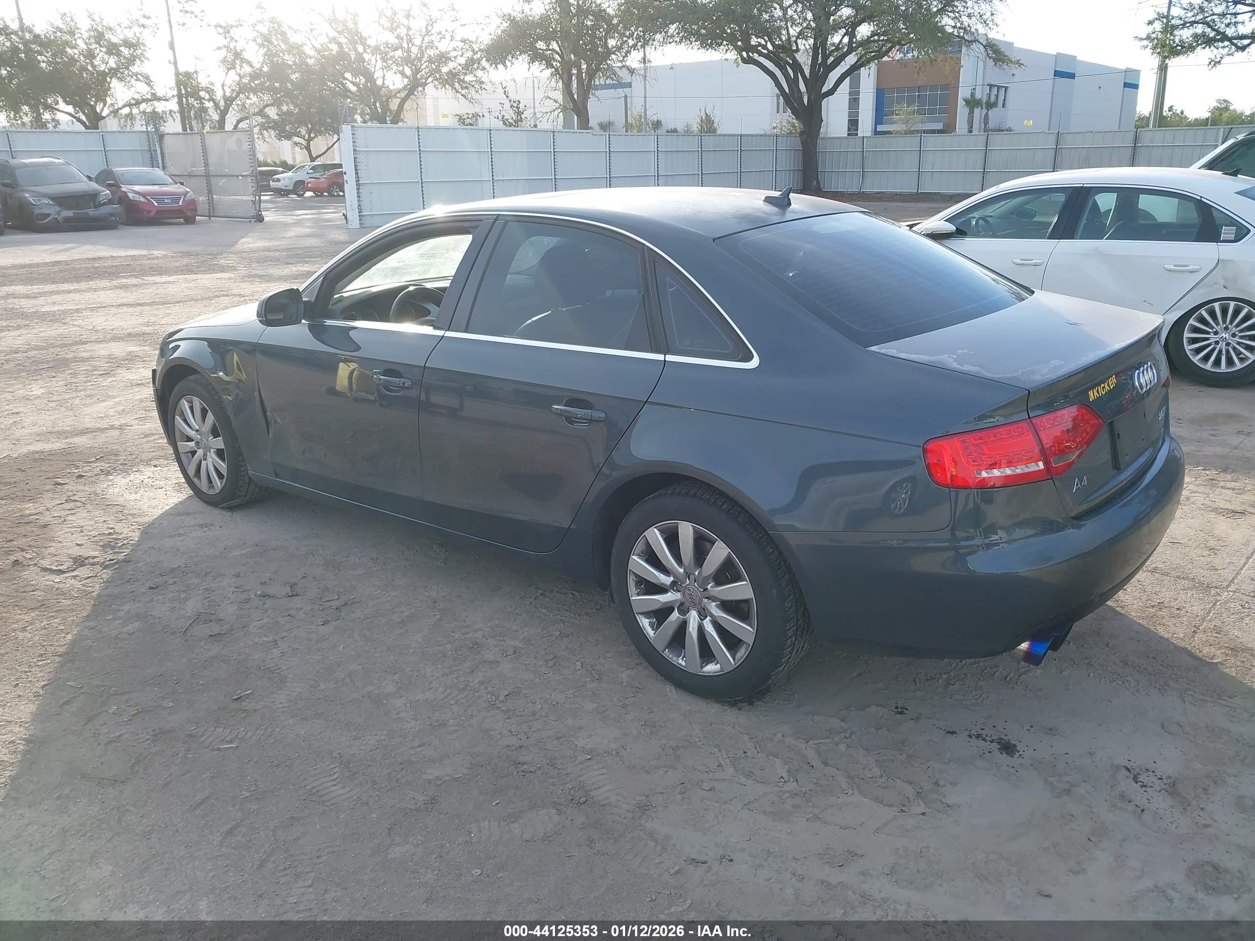 AUDI A4 image 3