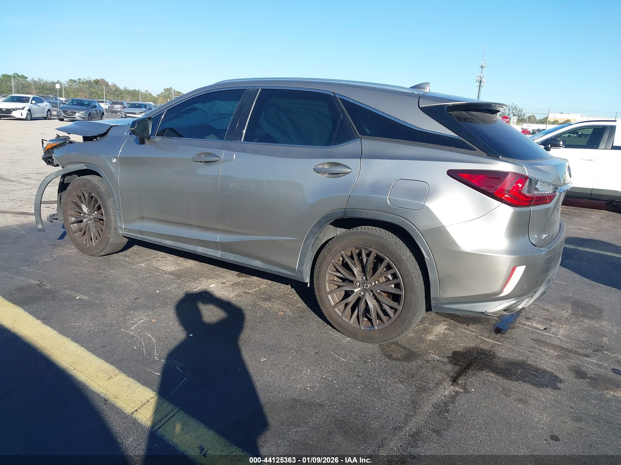 LEXUS RX image 3