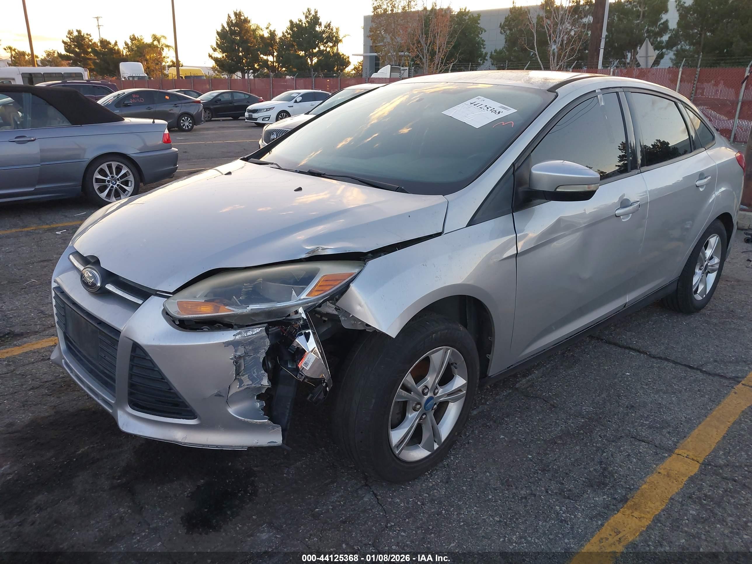 FORD FOCUS image 2