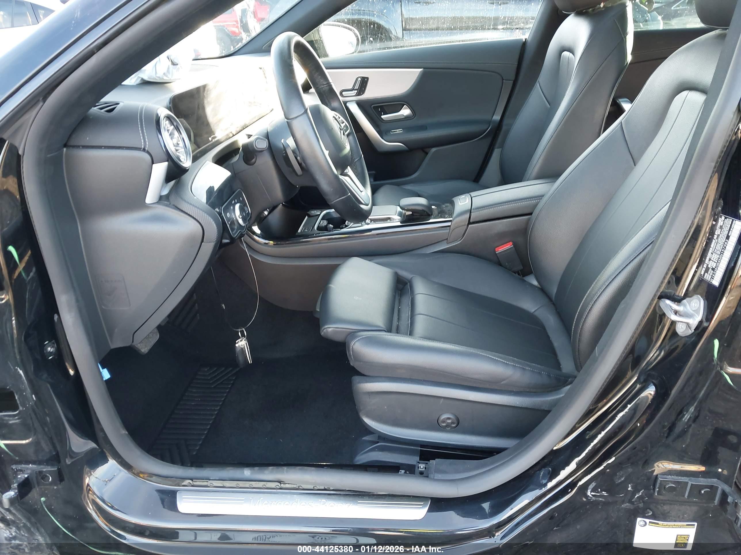 MERCEDES-BENZ CLA image 5