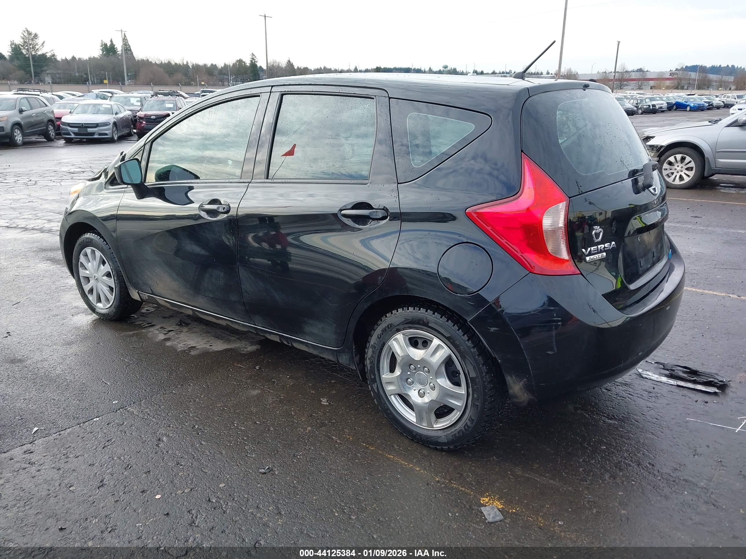 NISSAN VERSA image 3
