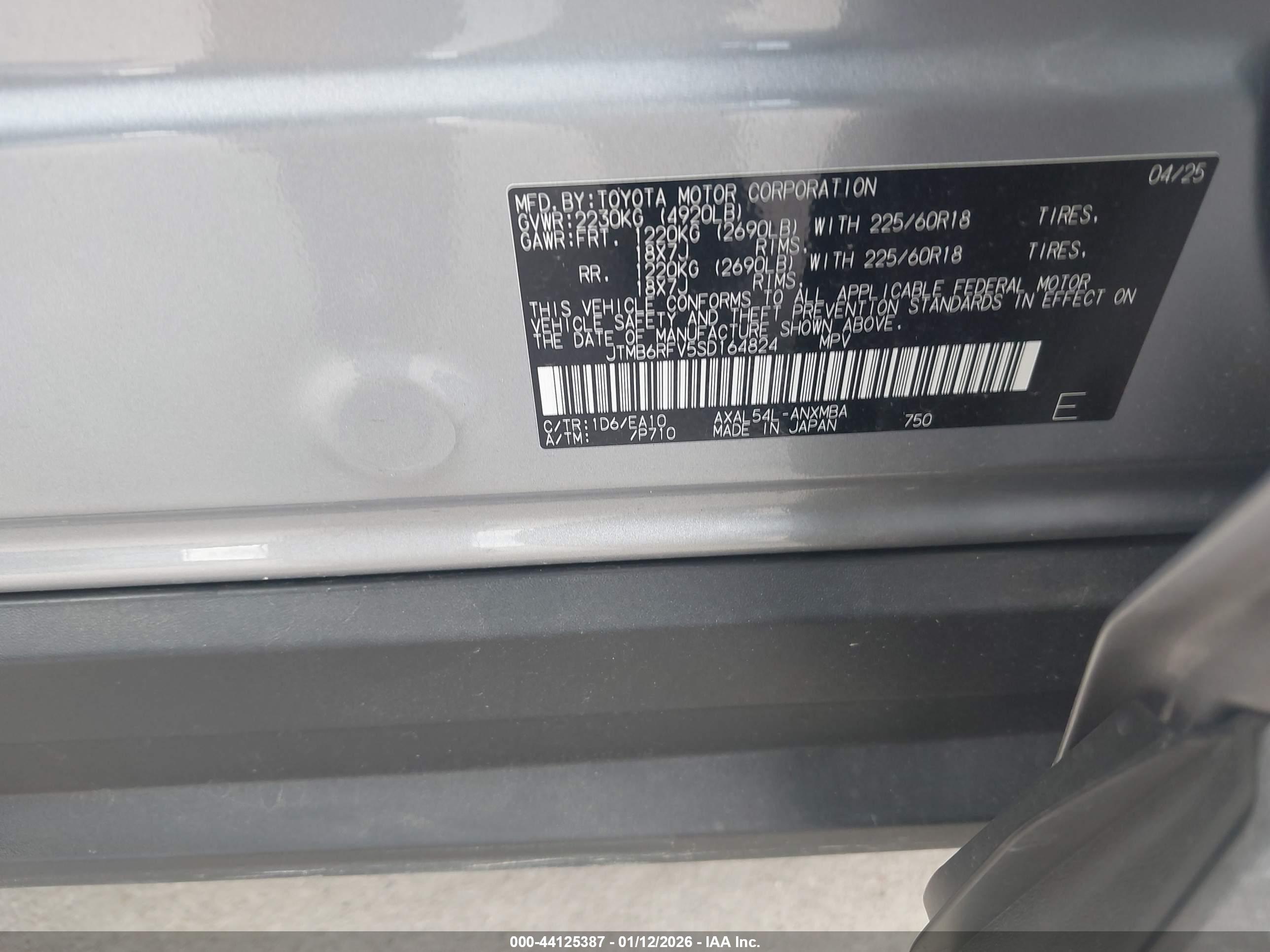 TOYOTA RAV4 image 9