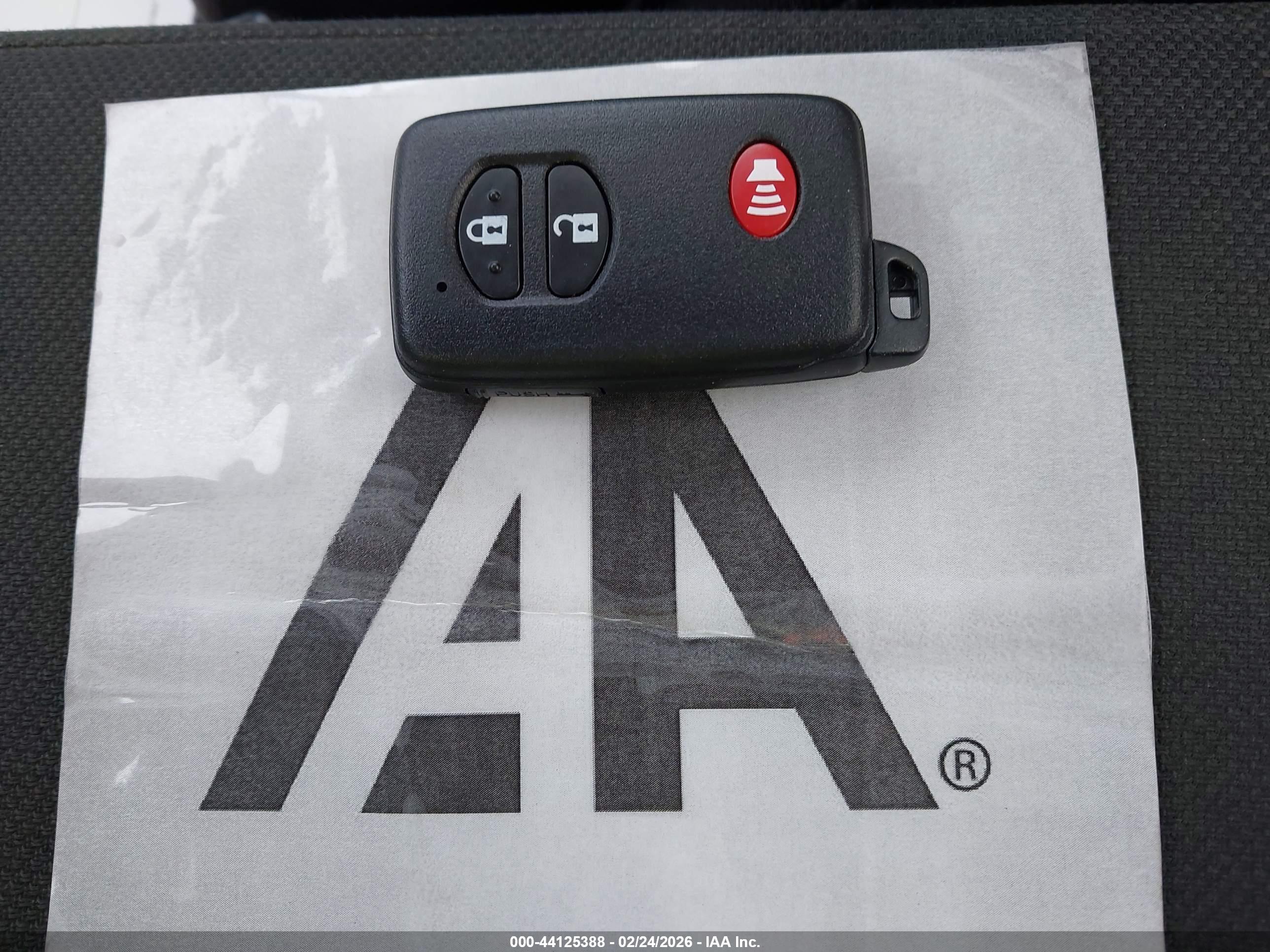 TOYOTA 4RUNNER image 11