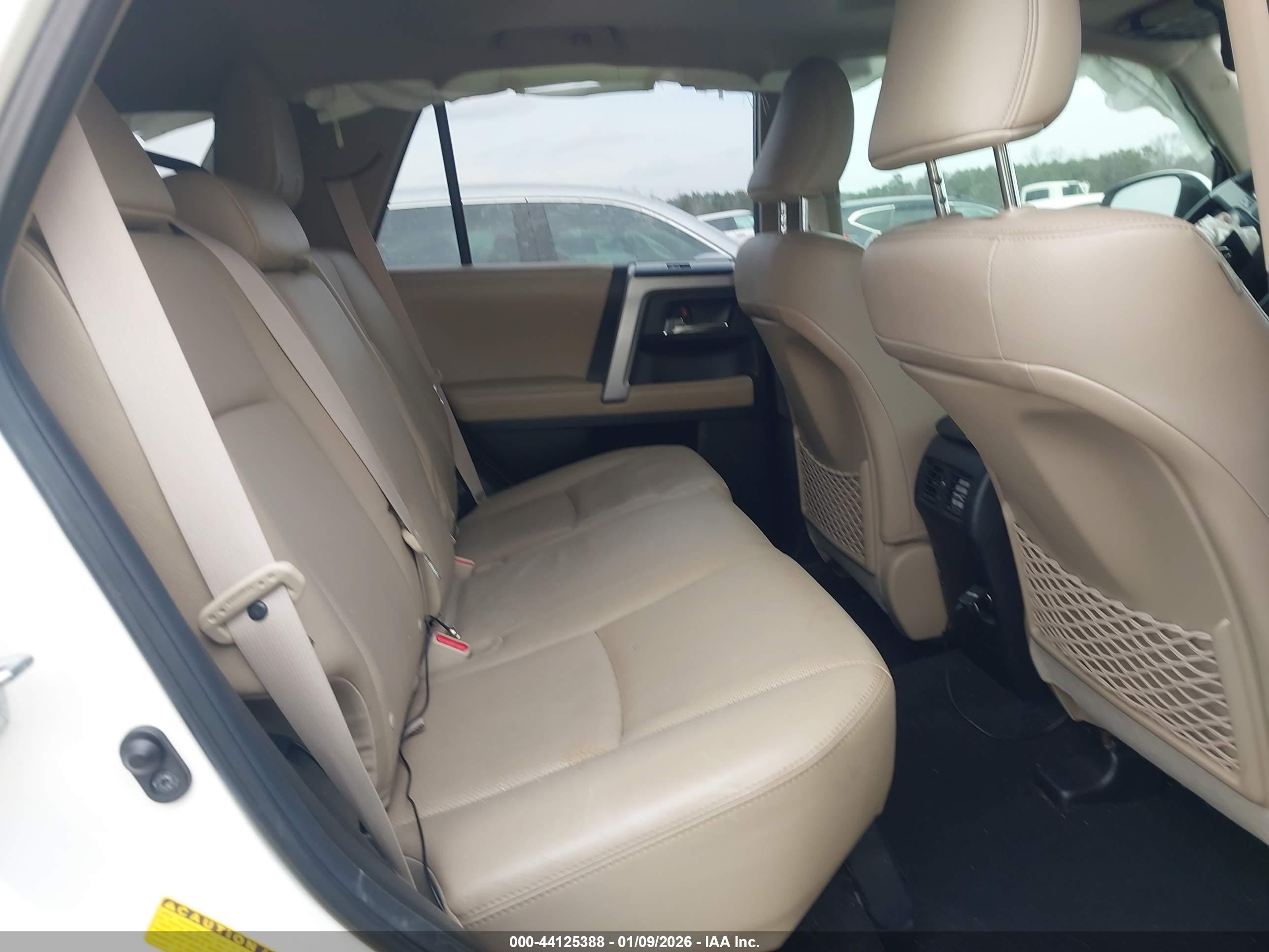 TOYOTA 4RUNNER image 8