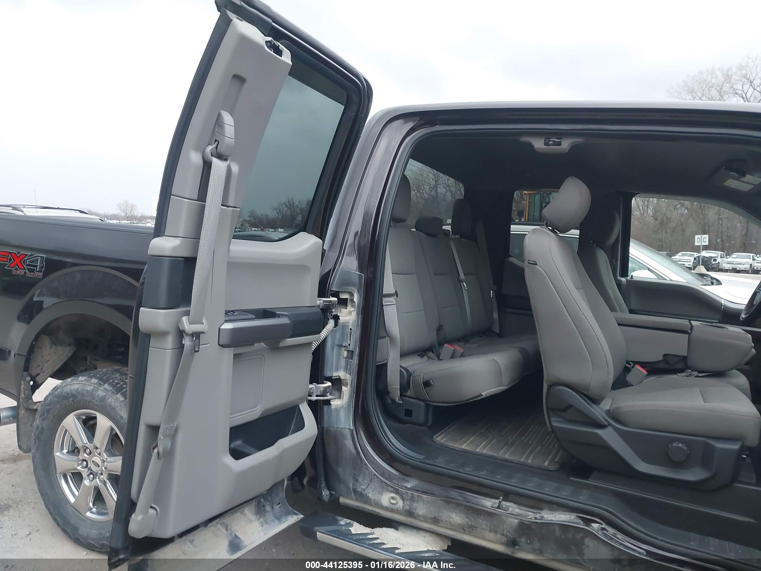 FORD F-150 image 8