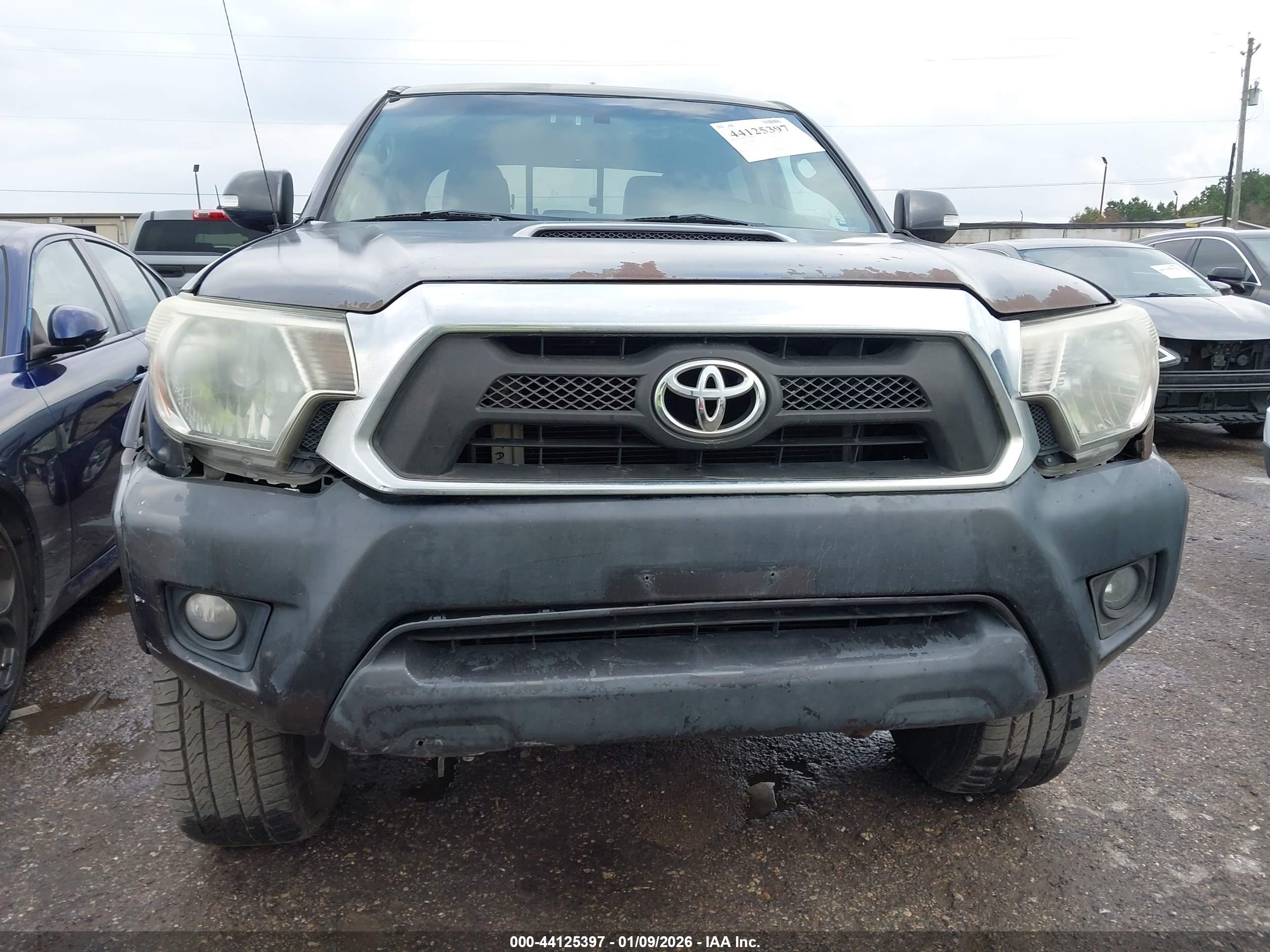 TOYOTA TACOMA image 6
