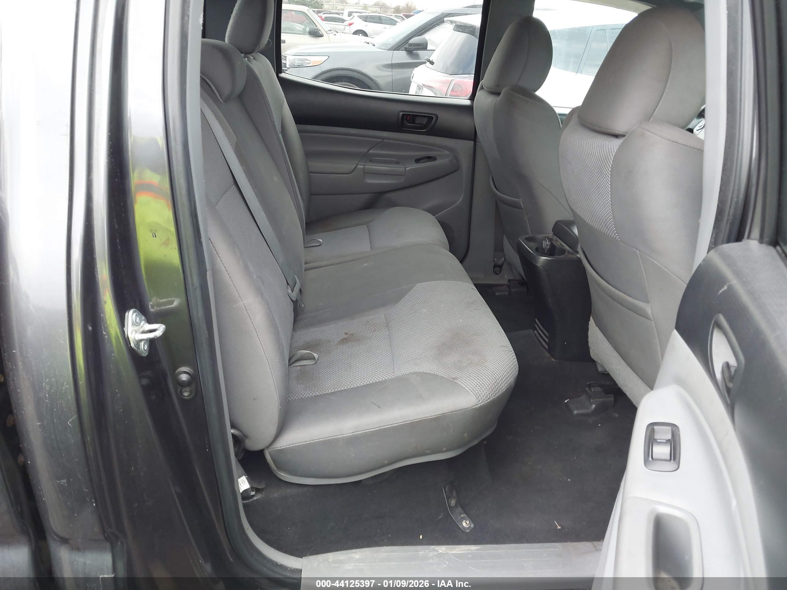 TOYOTA TACOMA image 8