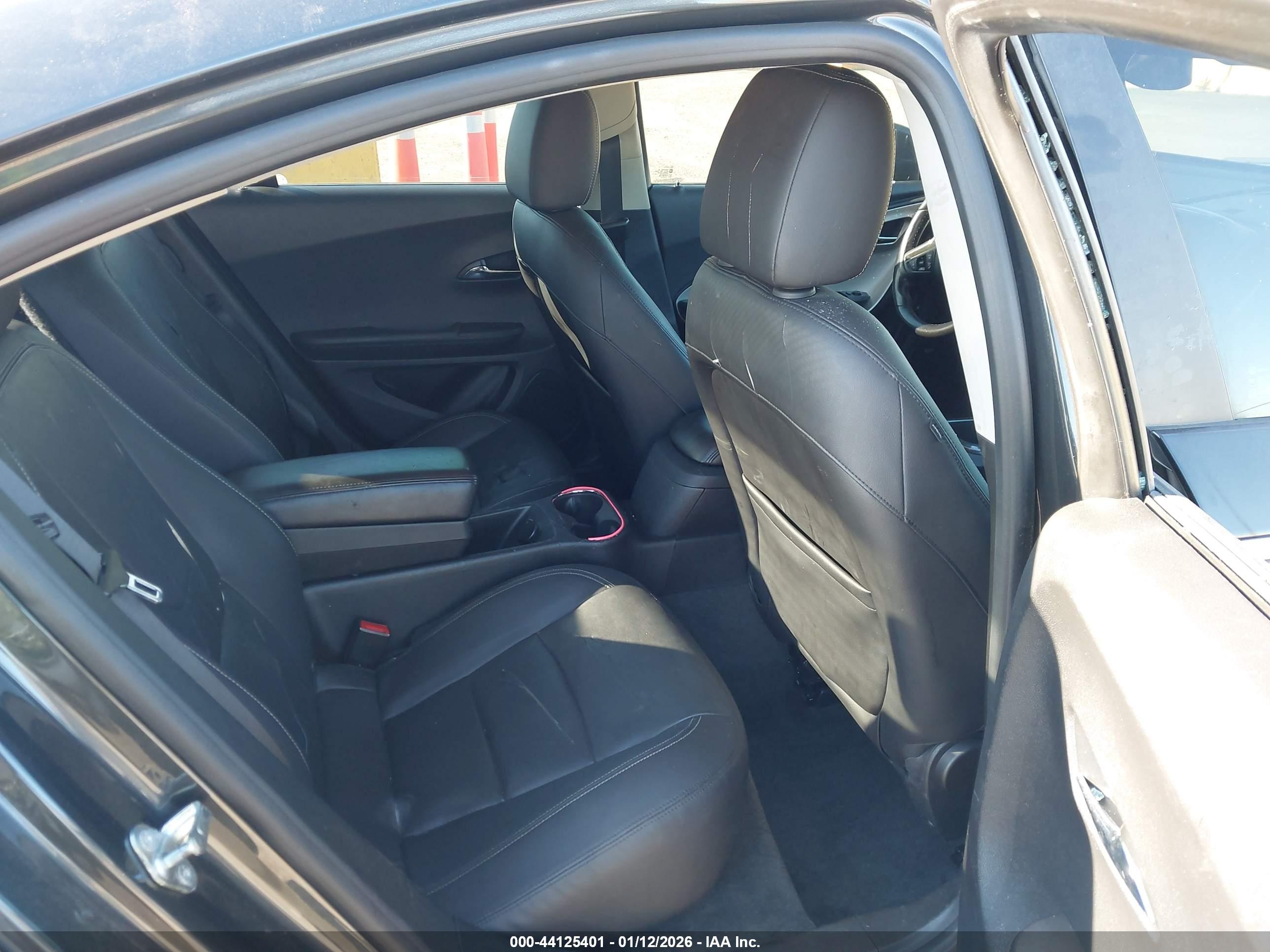 CHEVROLET VOLT image 8