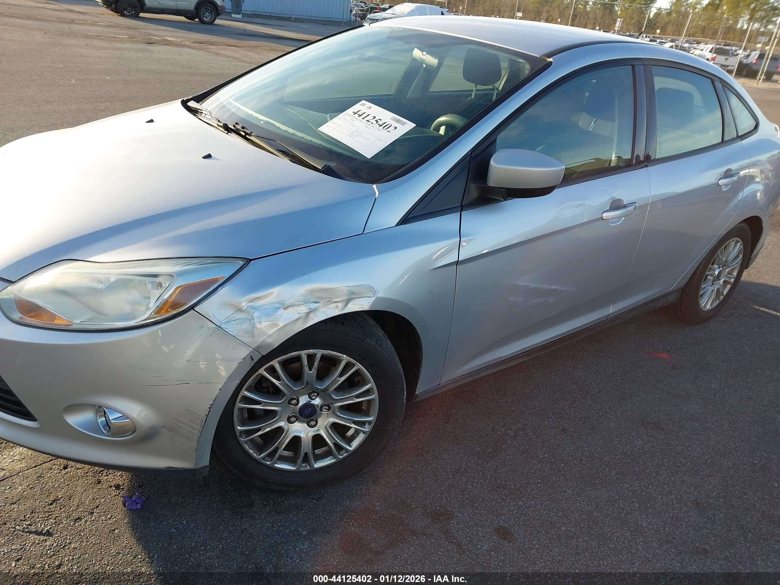 FORD FOCUS image 6