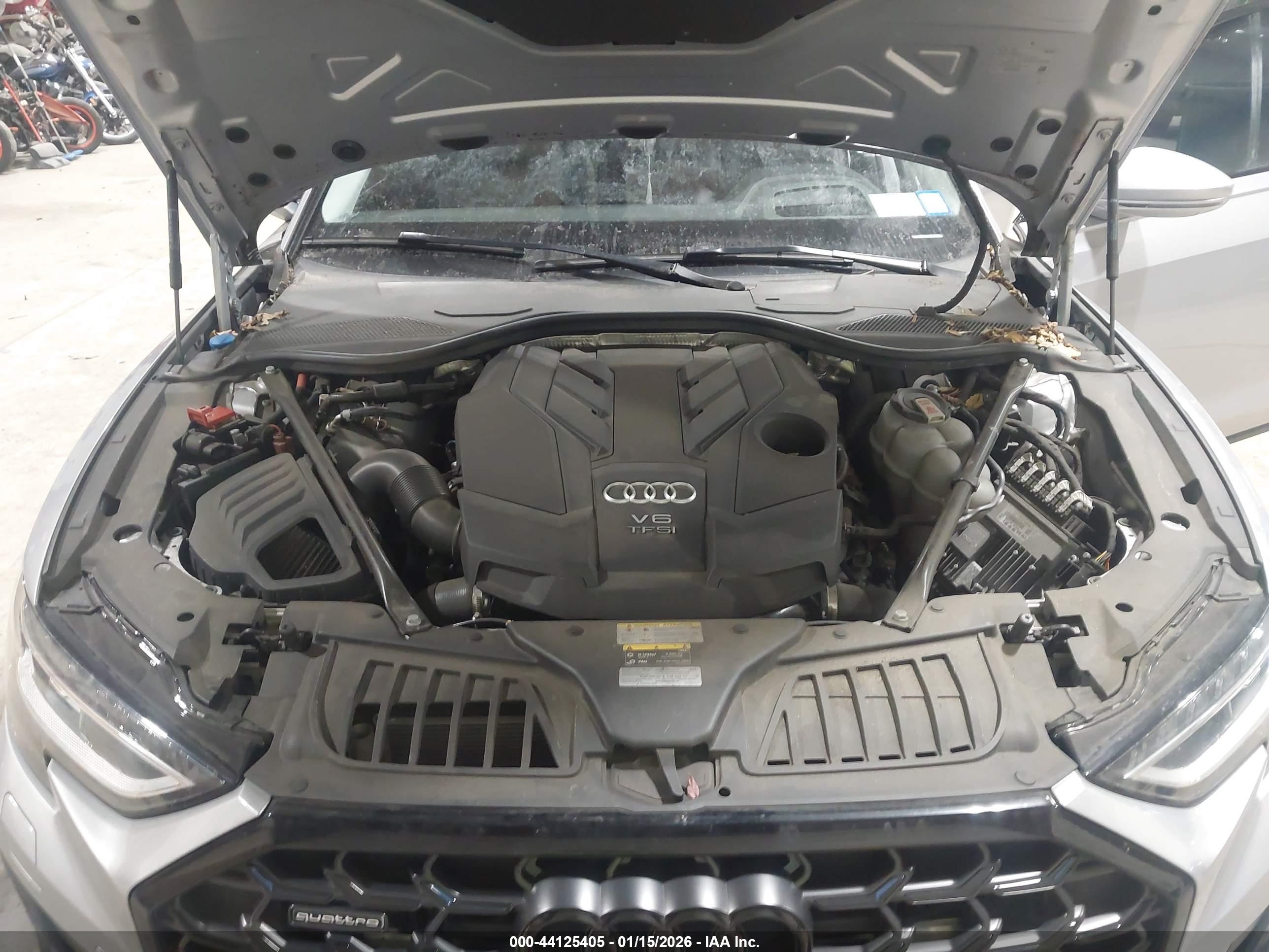 AUDI A8 image 10