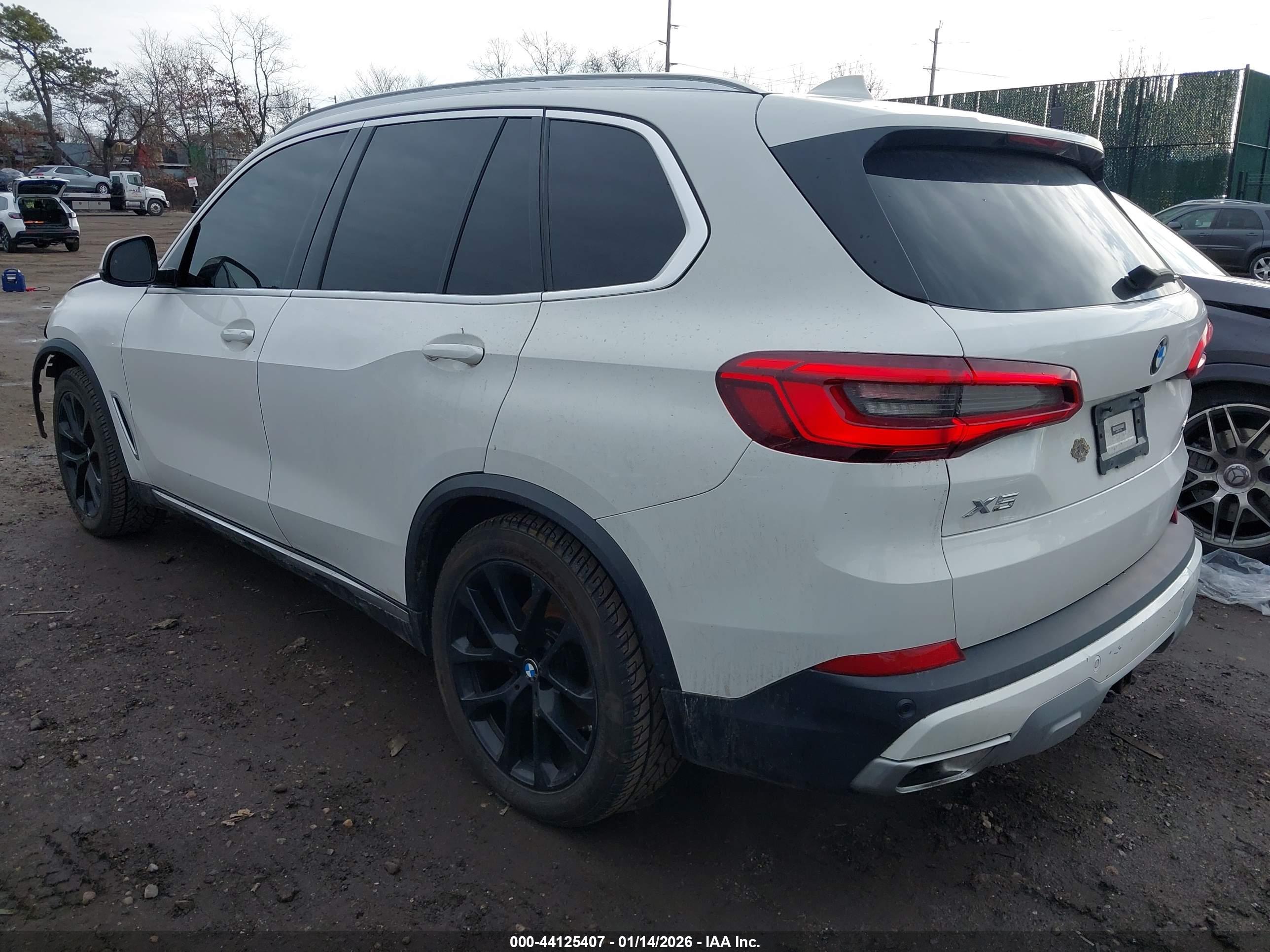 BMW X5 image 3