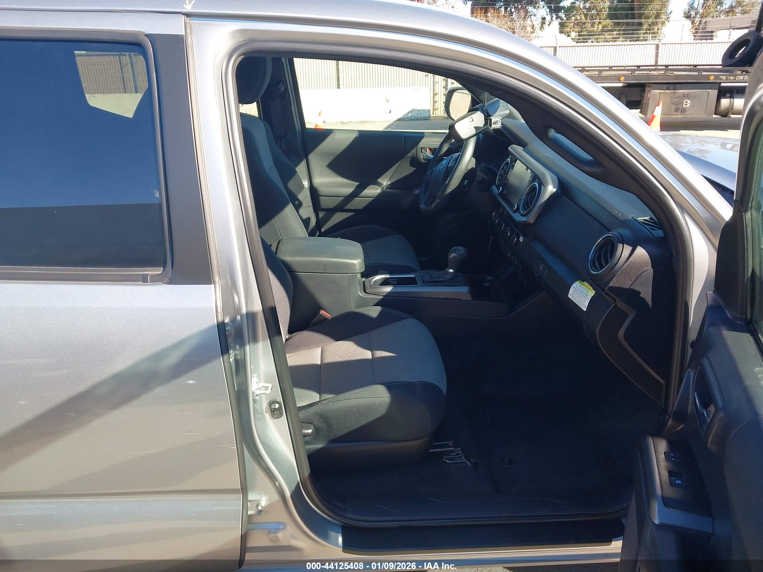 TOYOTA TACOMA image 5