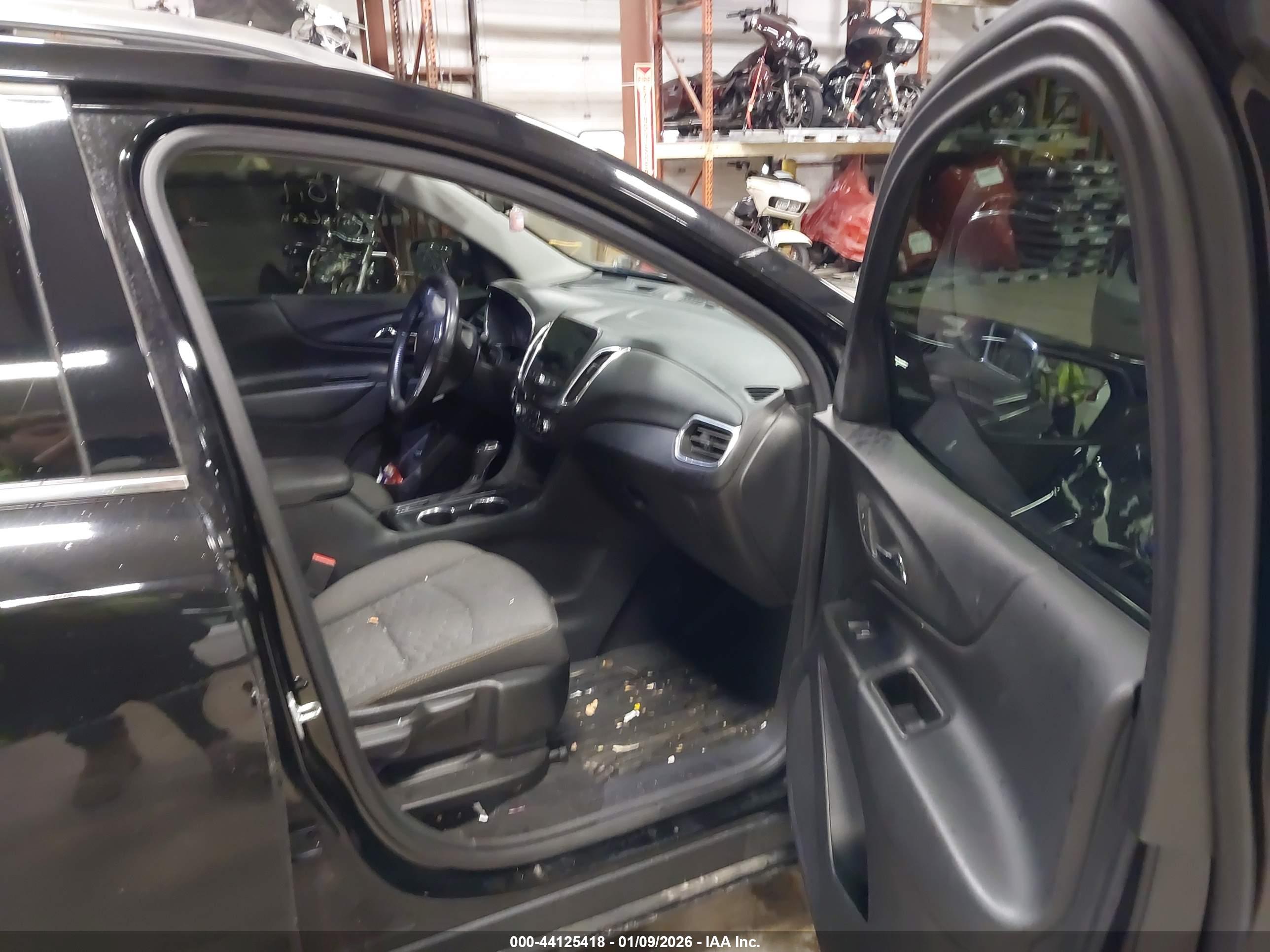 CHEVROLET EQUINOX image 5