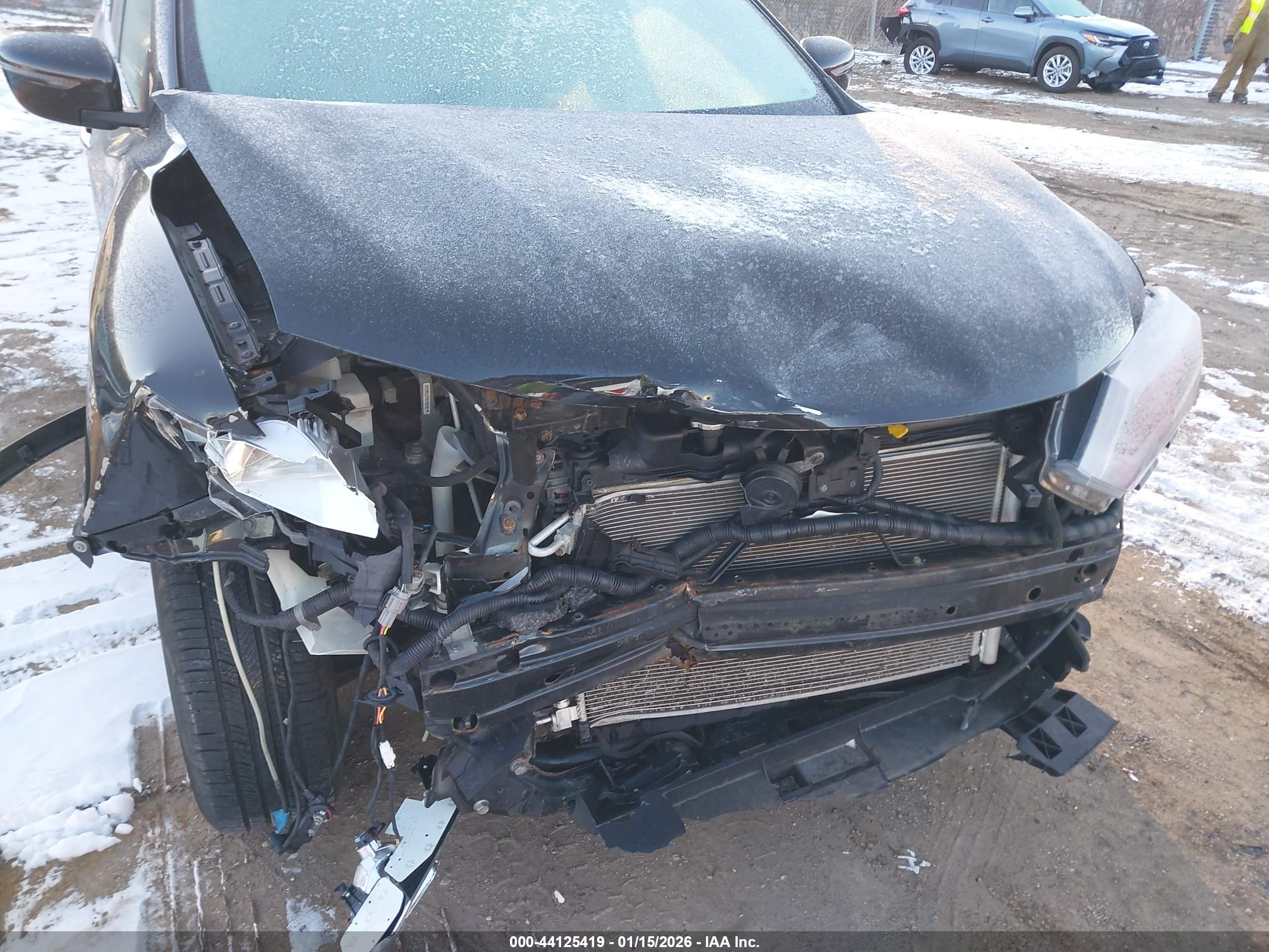 NISSAN ROGUE image 6