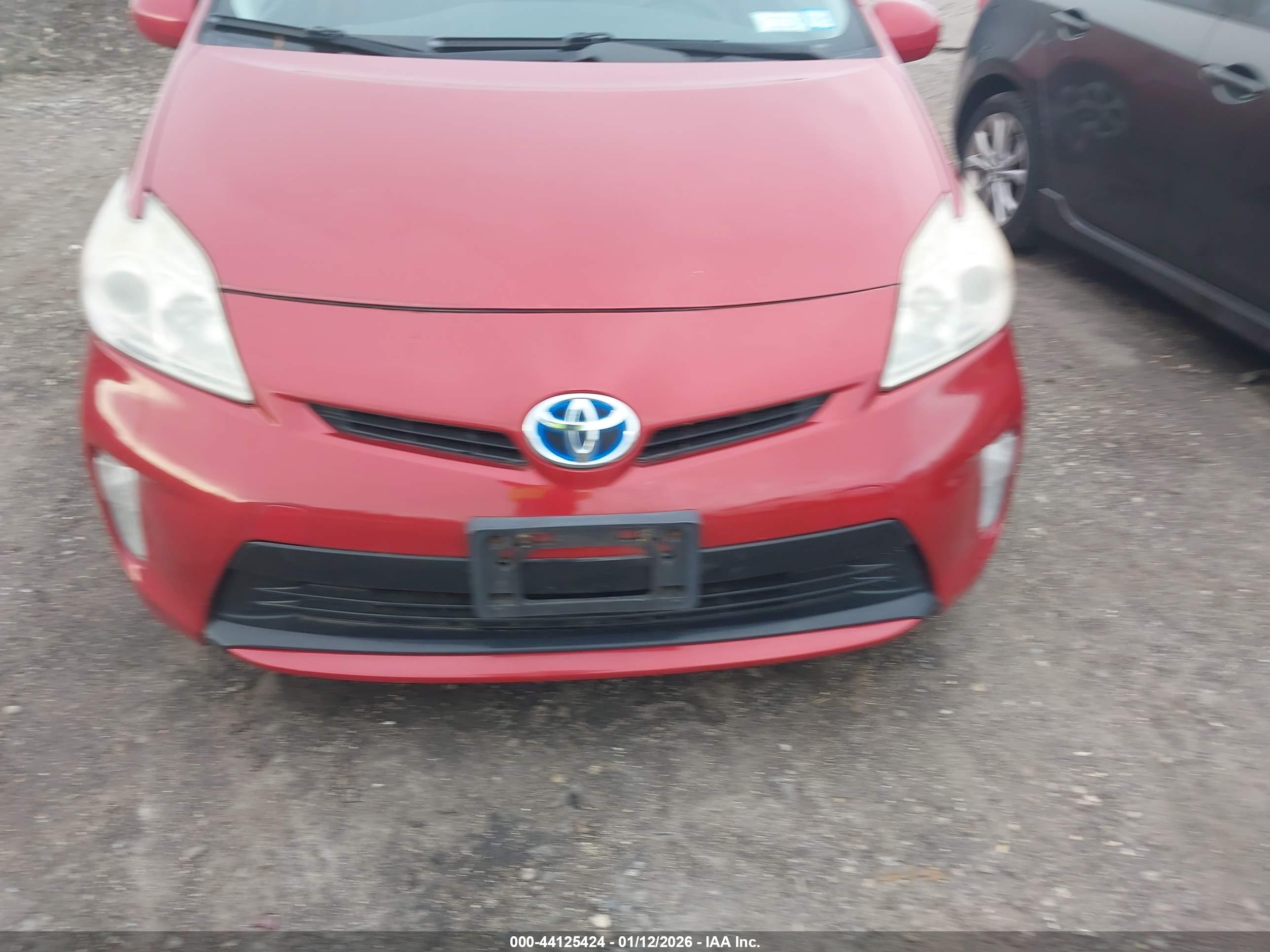 TOYOTA PRIUS image 6