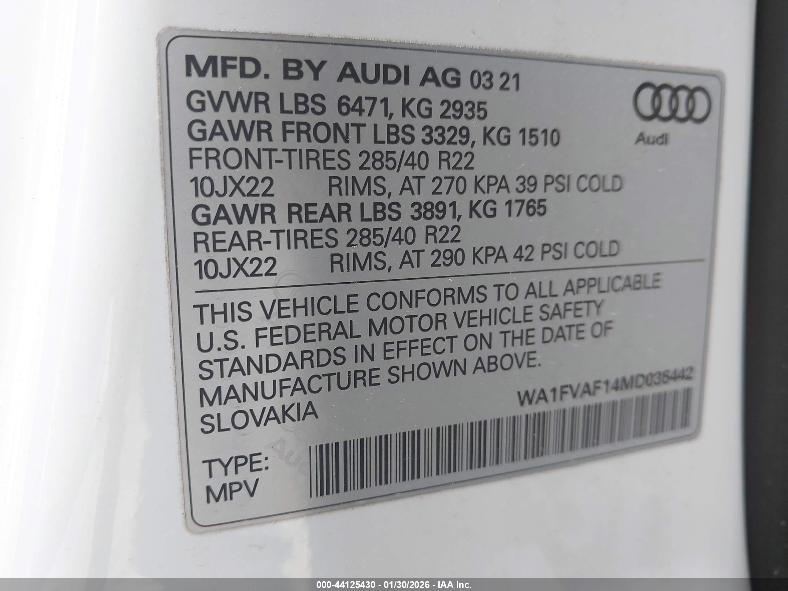 AUDI Q8 image 9