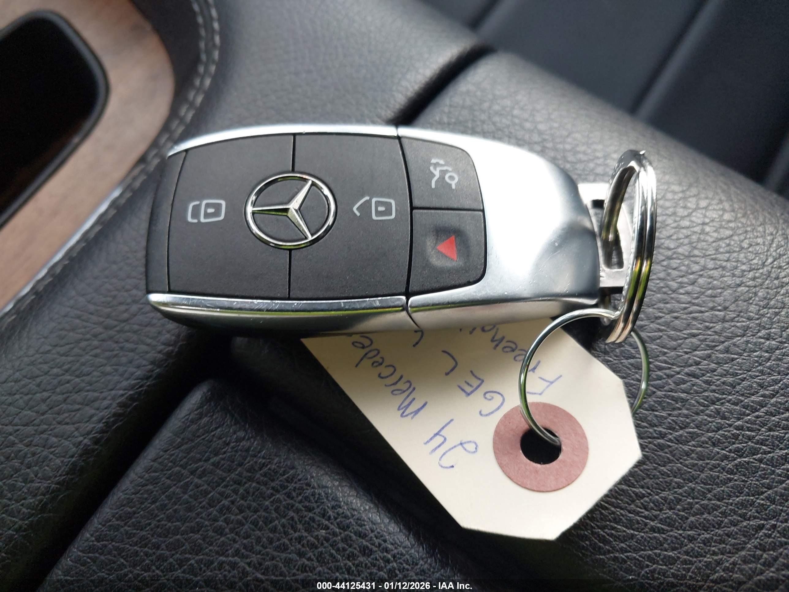 MERCEDES-BENZ GLE image 11