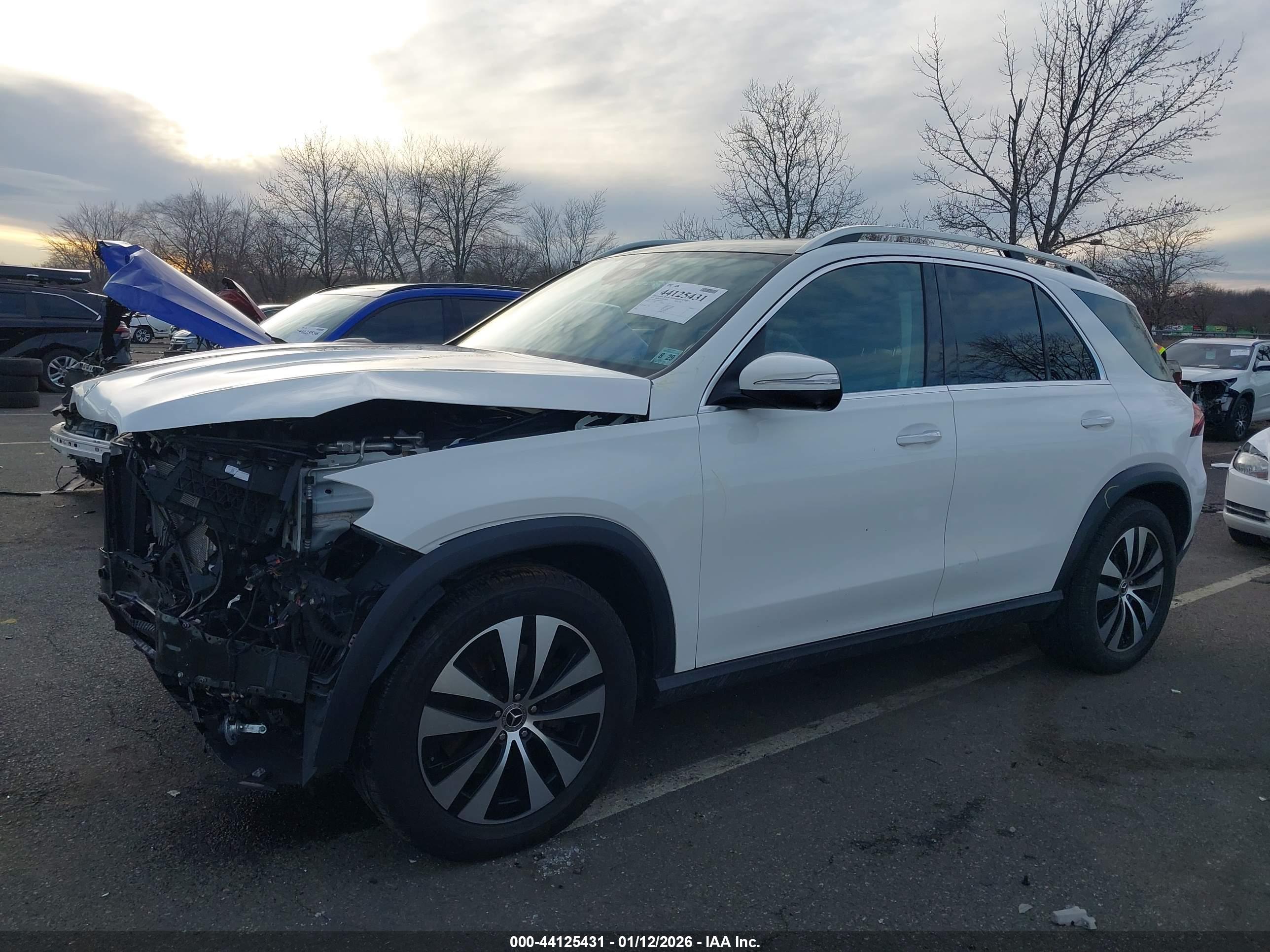 MERCEDES-BENZ GLE image 2
