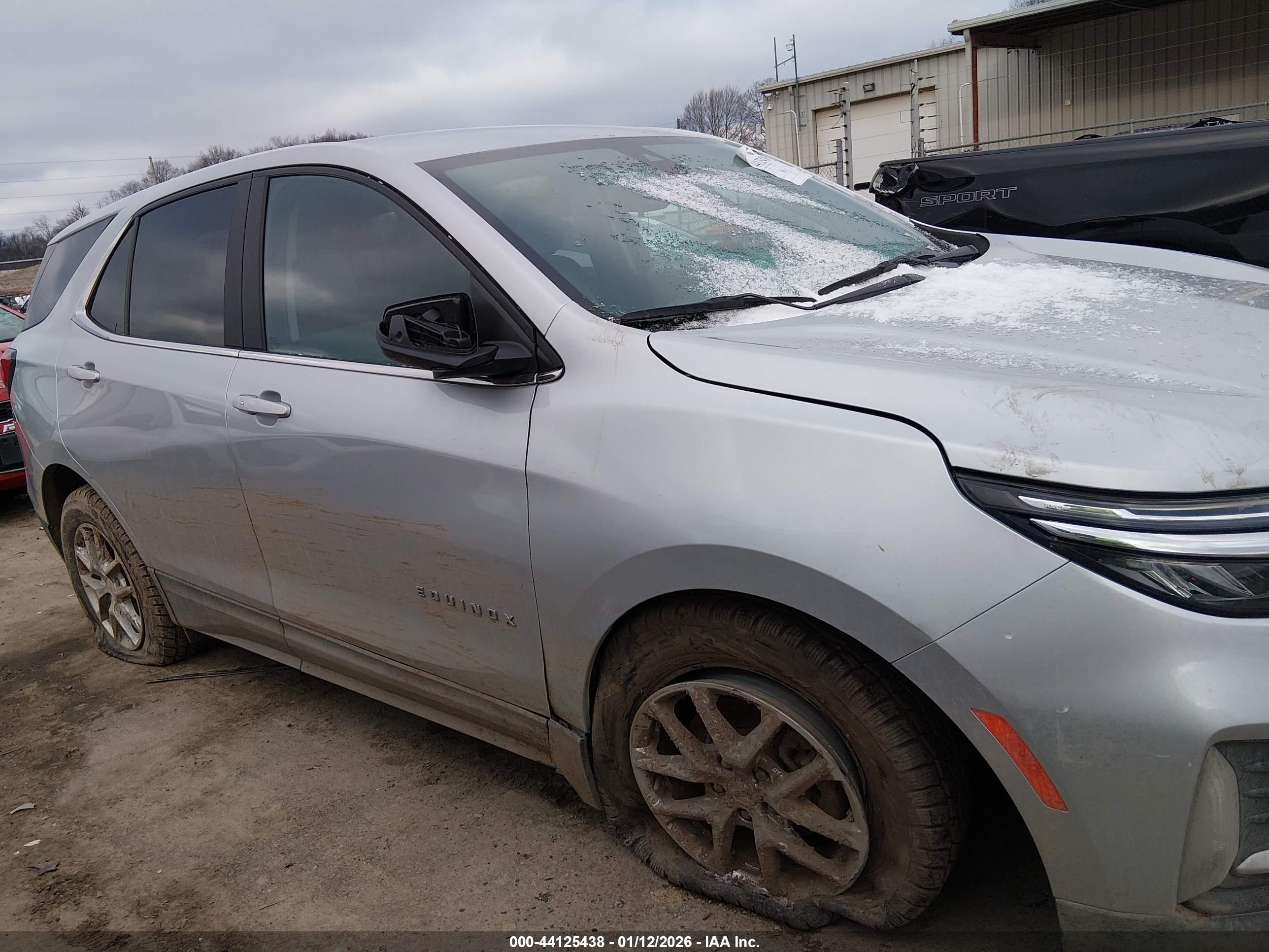 CHEVROLET EQUINOX image 6
