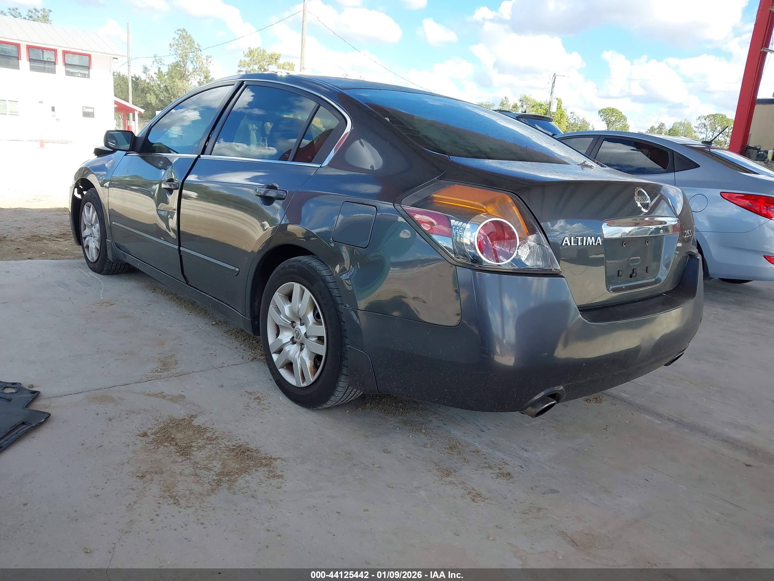NISSAN ALTIMA image 3
