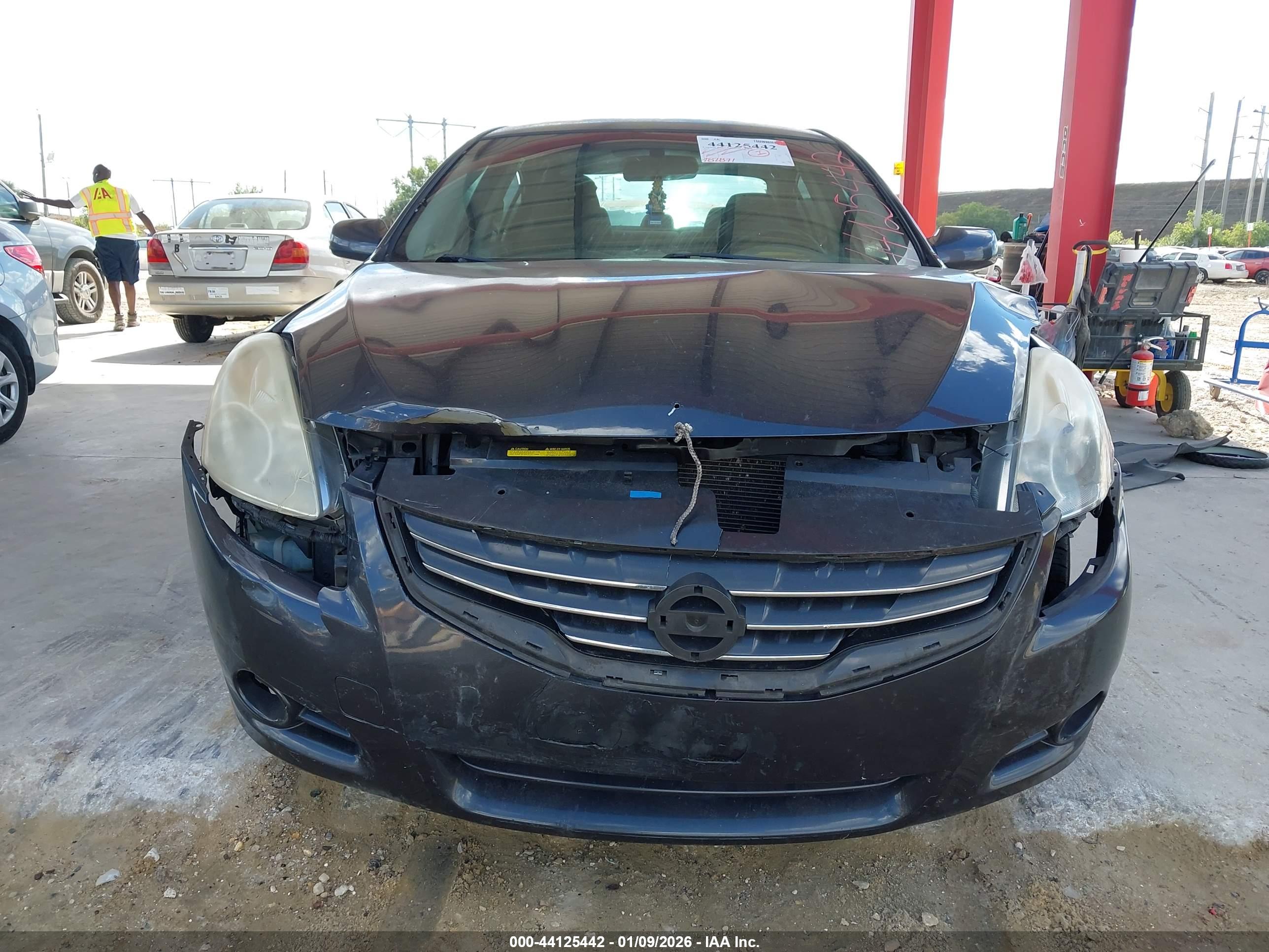 NISSAN ALTIMA image 6