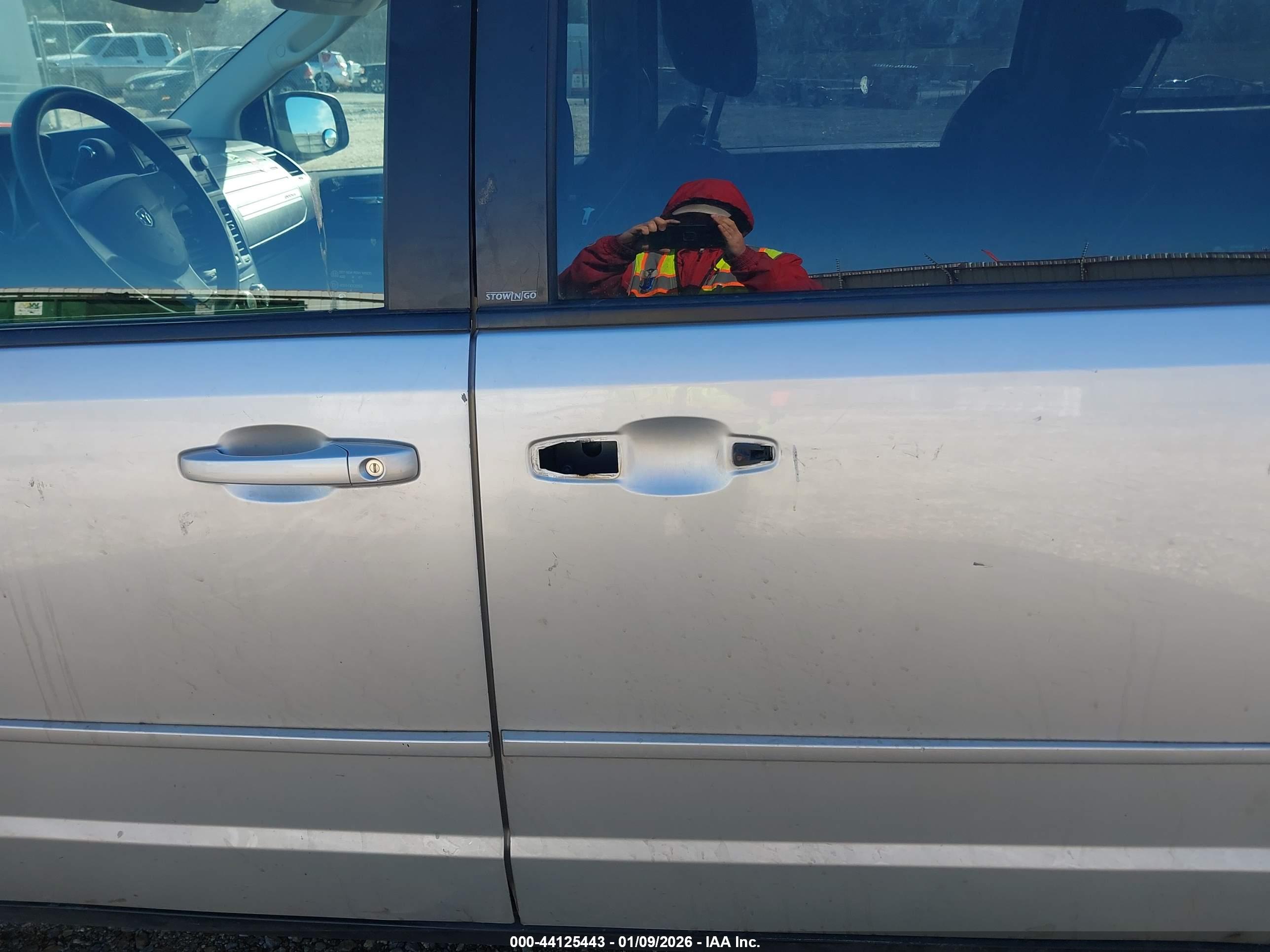 DODGE GRAND image 6