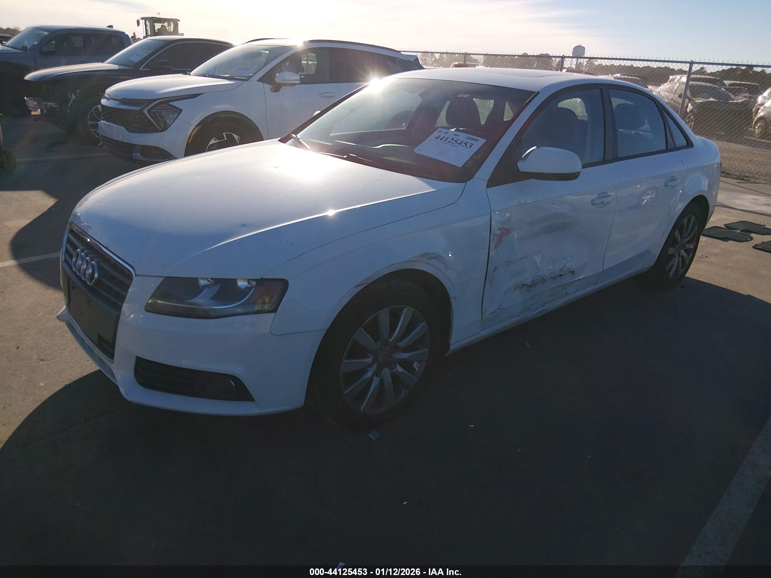 AUDI A4 image 2