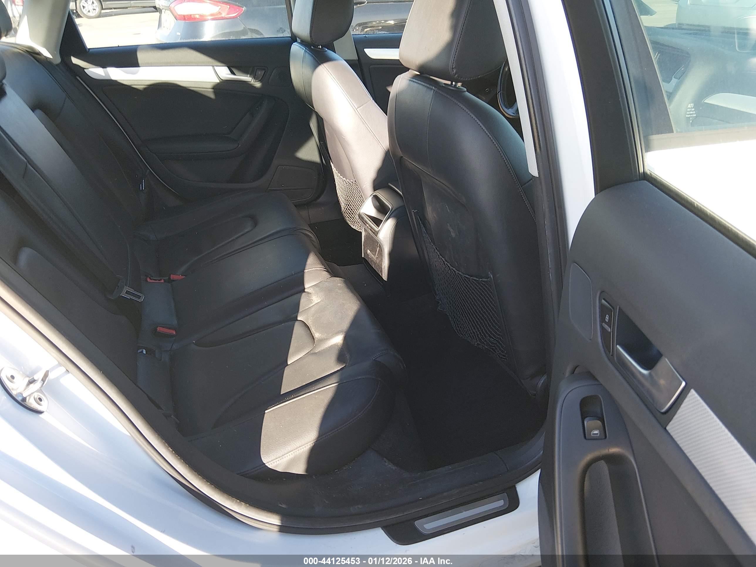 AUDI A4 image 8