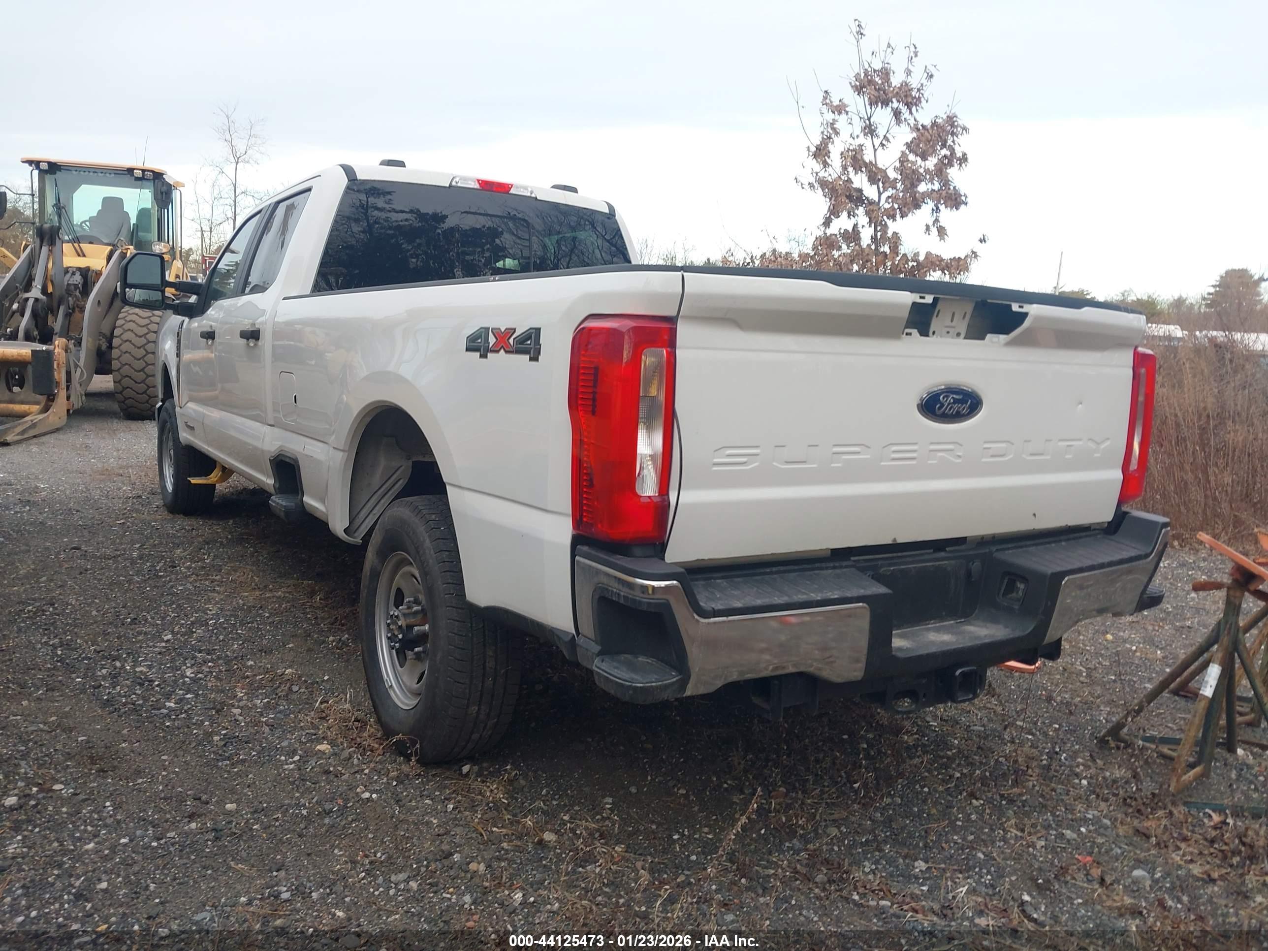 FORD F-350 image 3