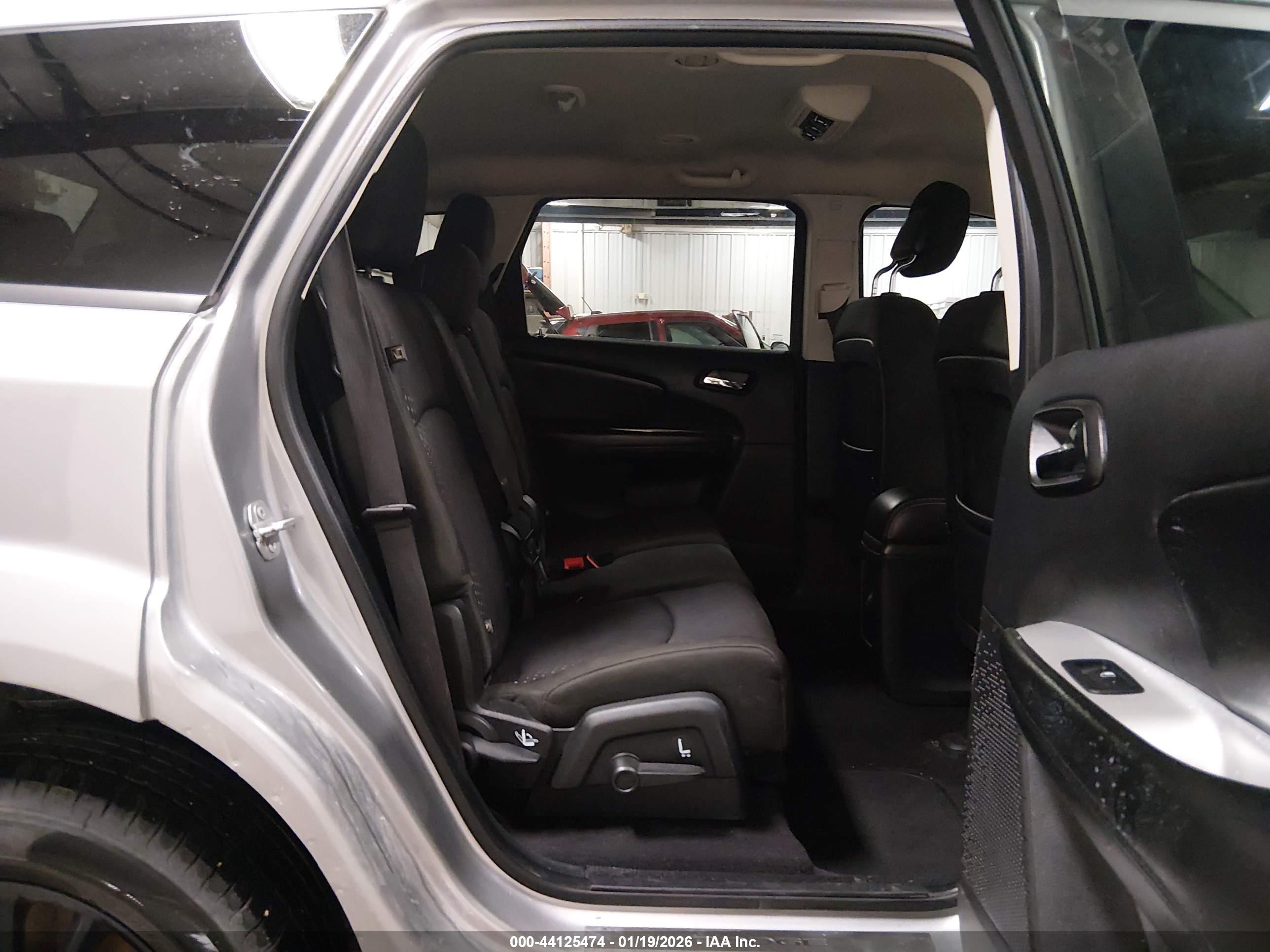 DODGE JOURNEY image 8