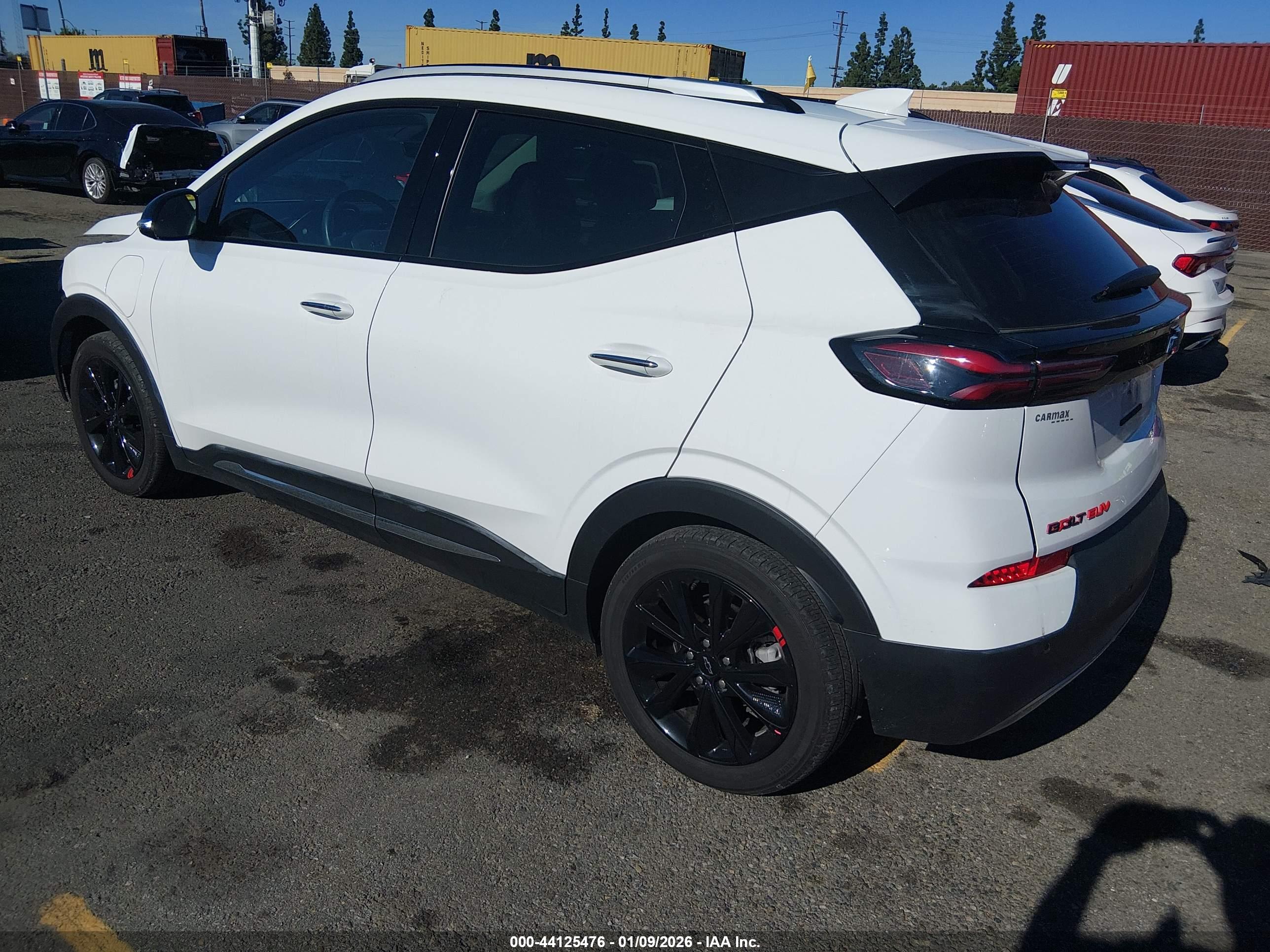 CHEVROLET BOLT image 3