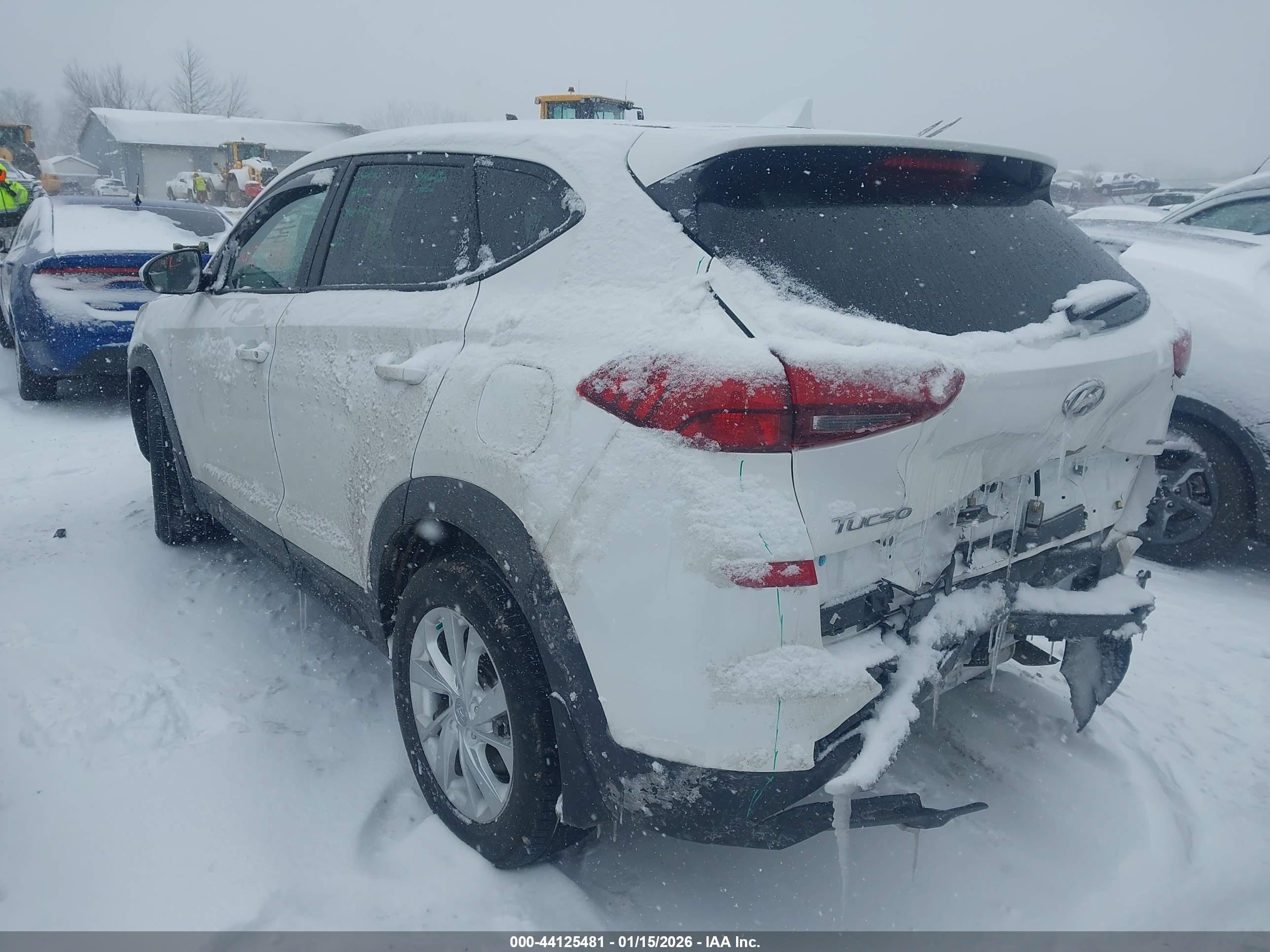 HYUNDAI TUCSON image 3