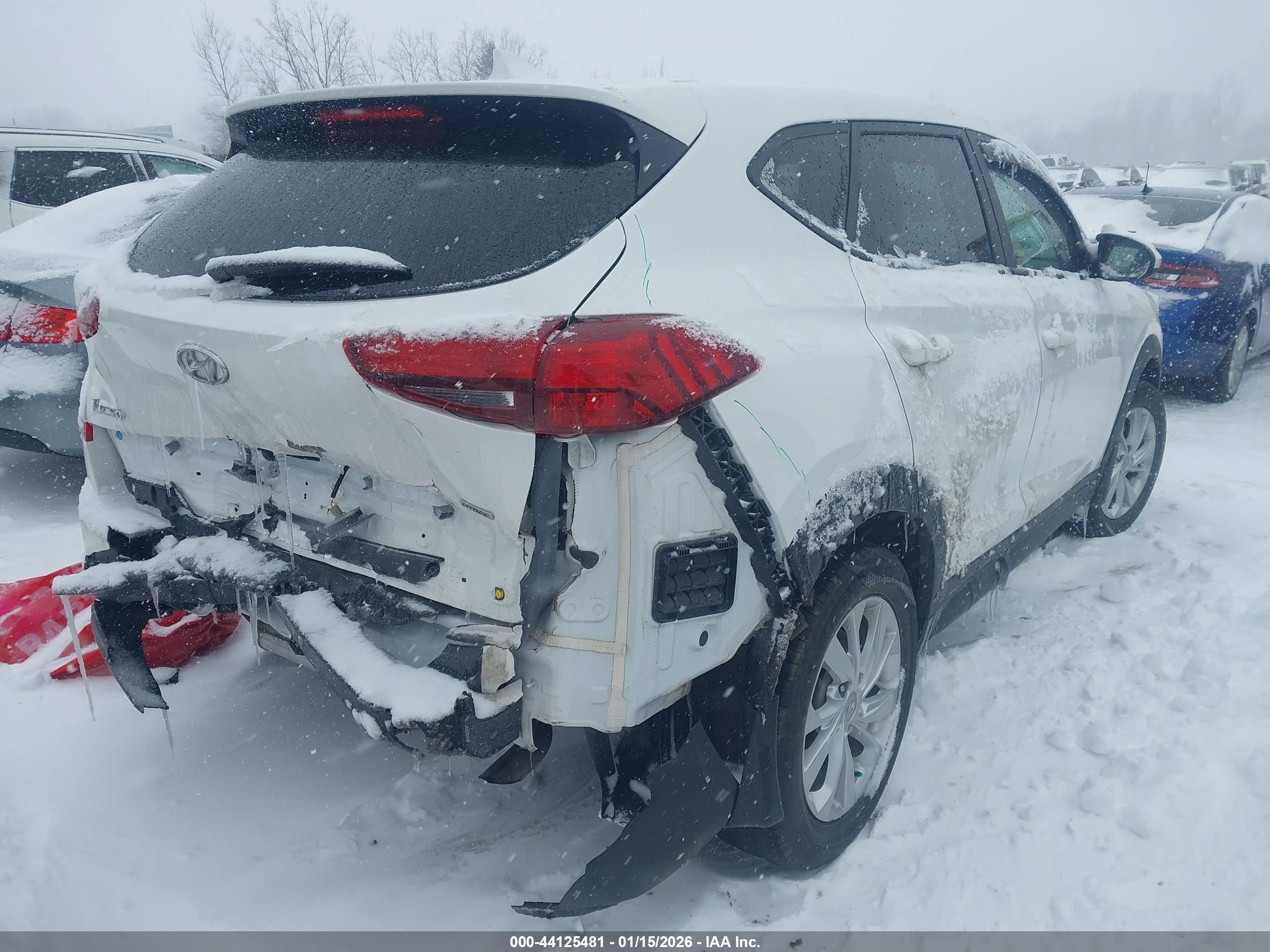 HYUNDAI TUCSON image 4
