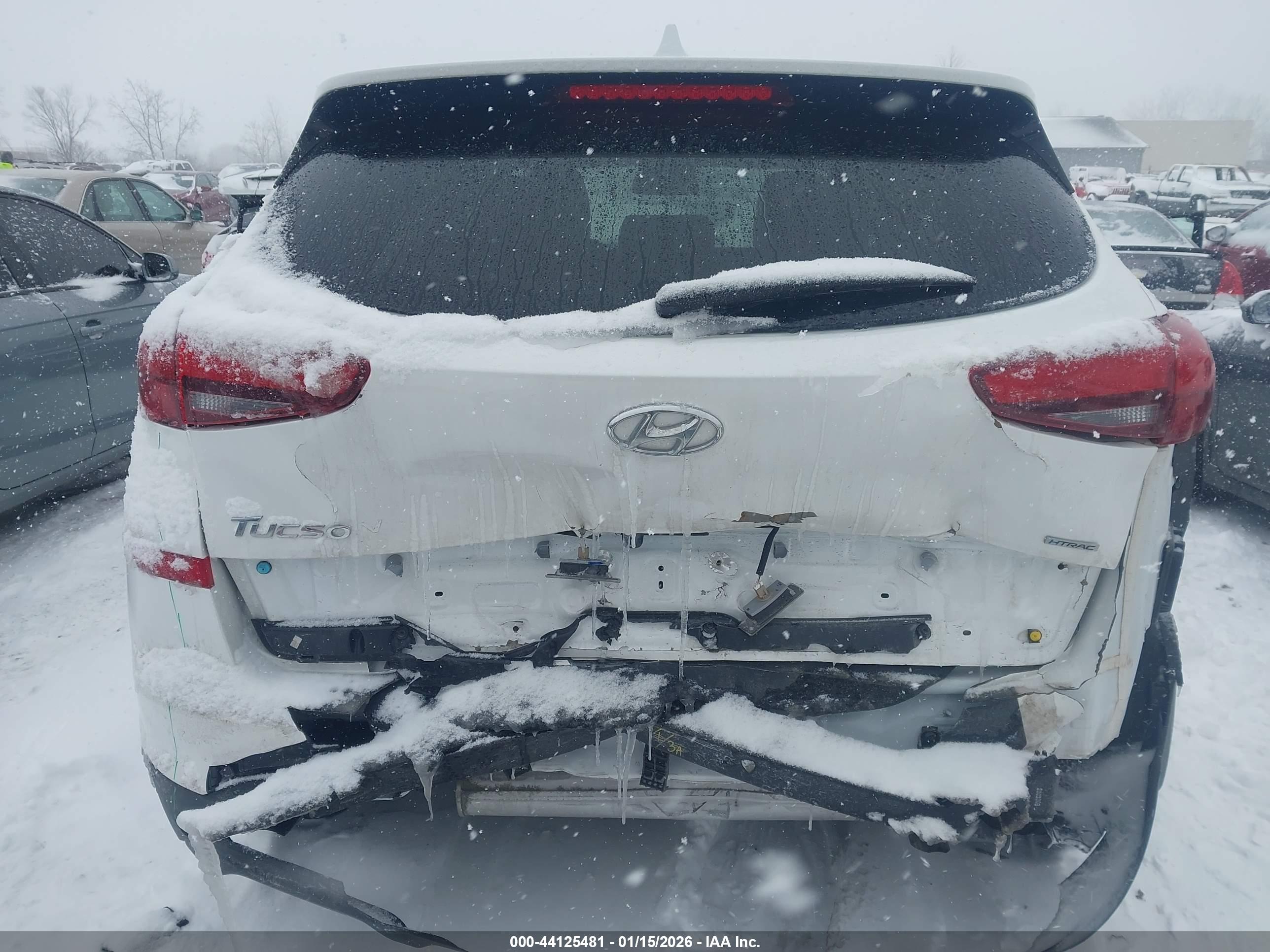 HYUNDAI TUCSON image 6
