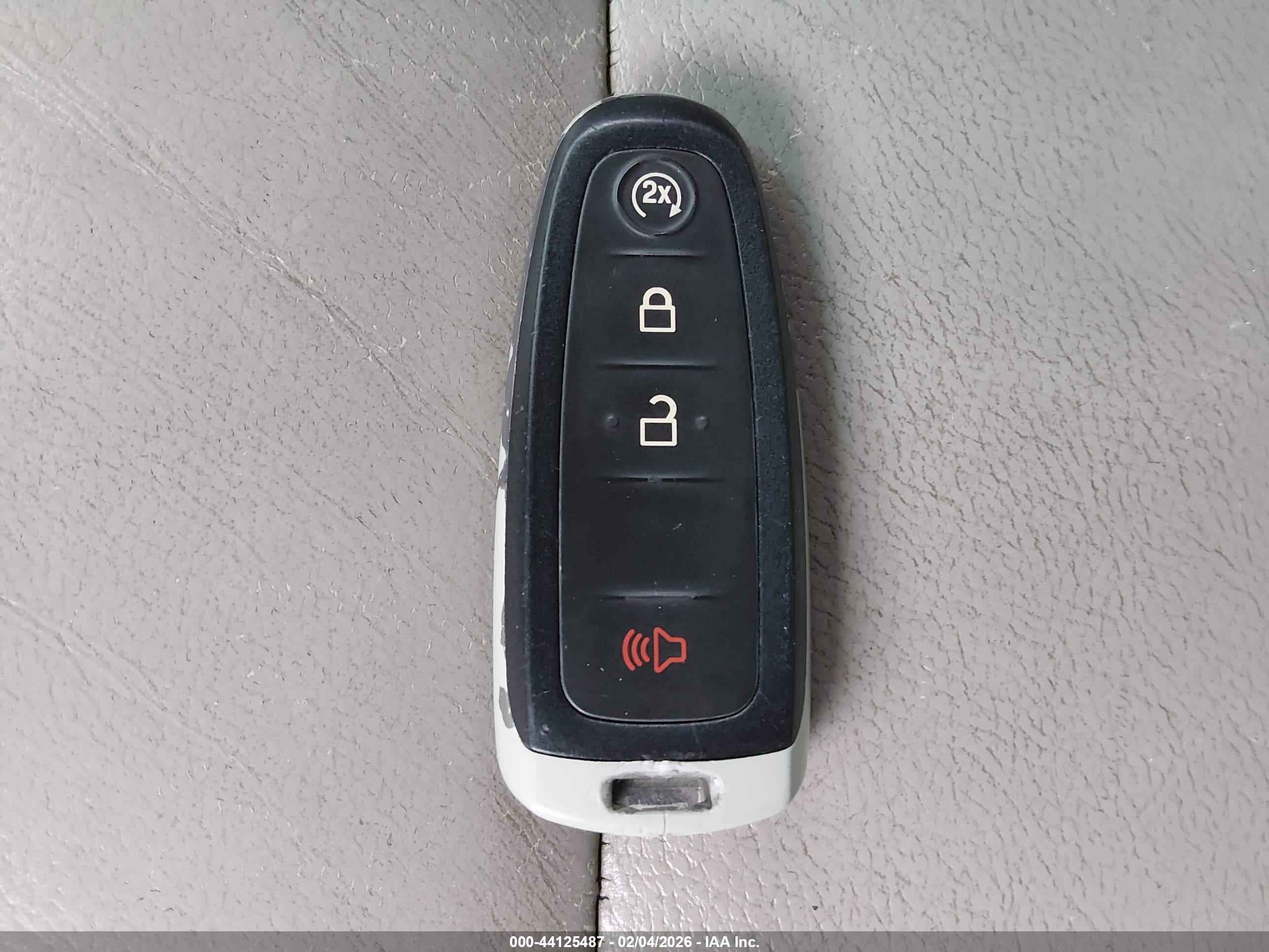 FORD EXPLORER image 11