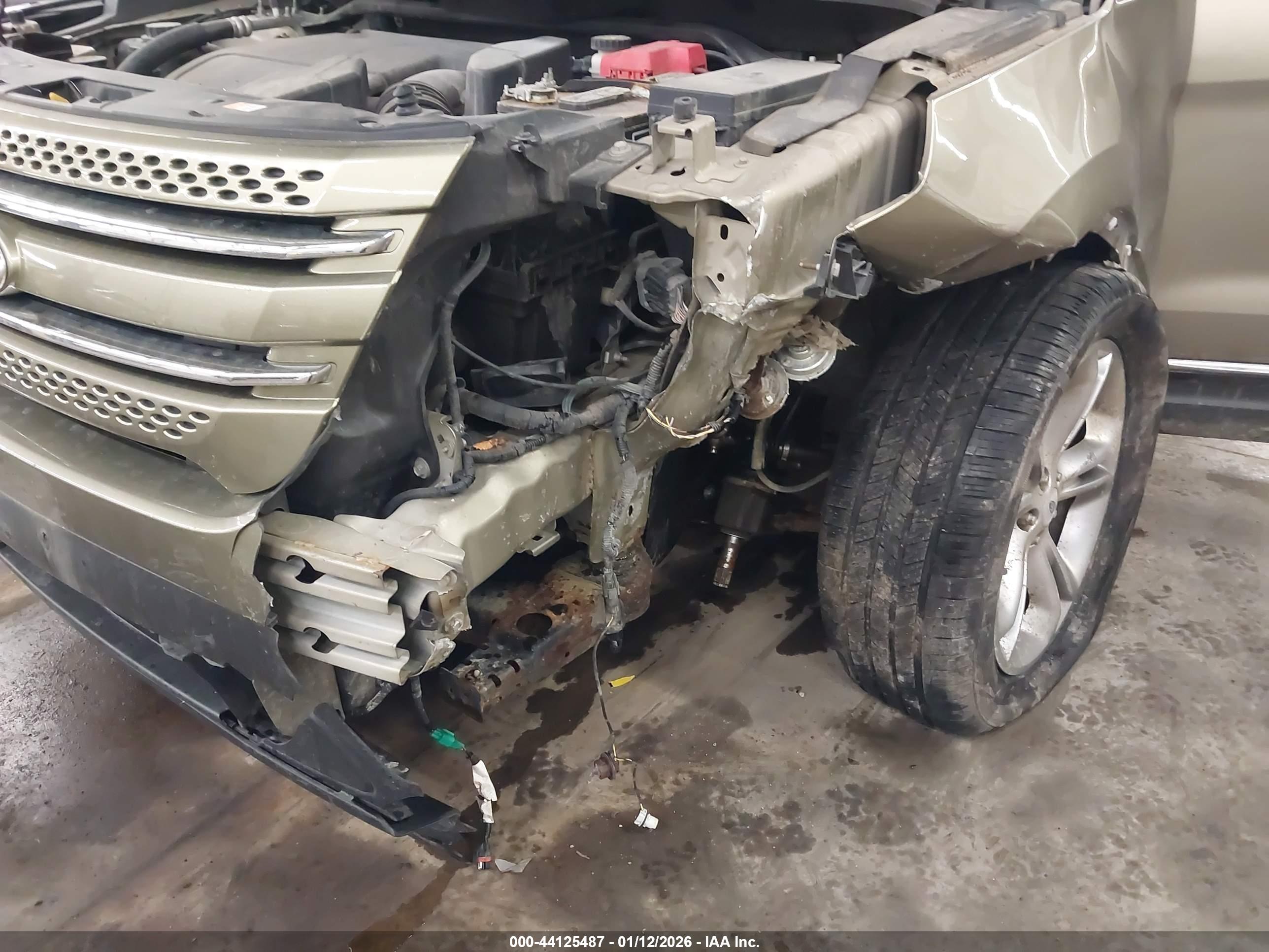 FORD EXPLORER image 6