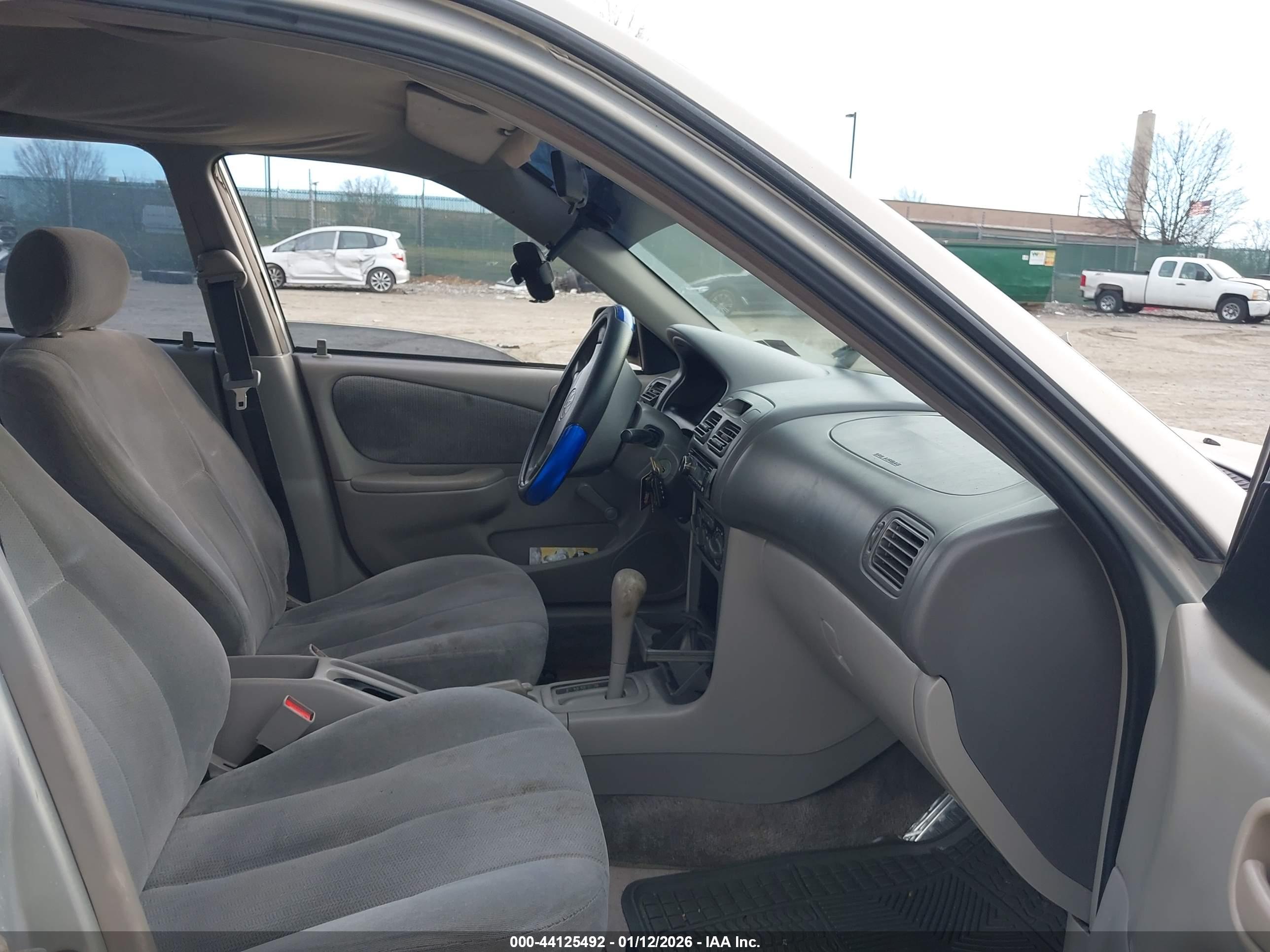 TOYOTA COROLLA image 5