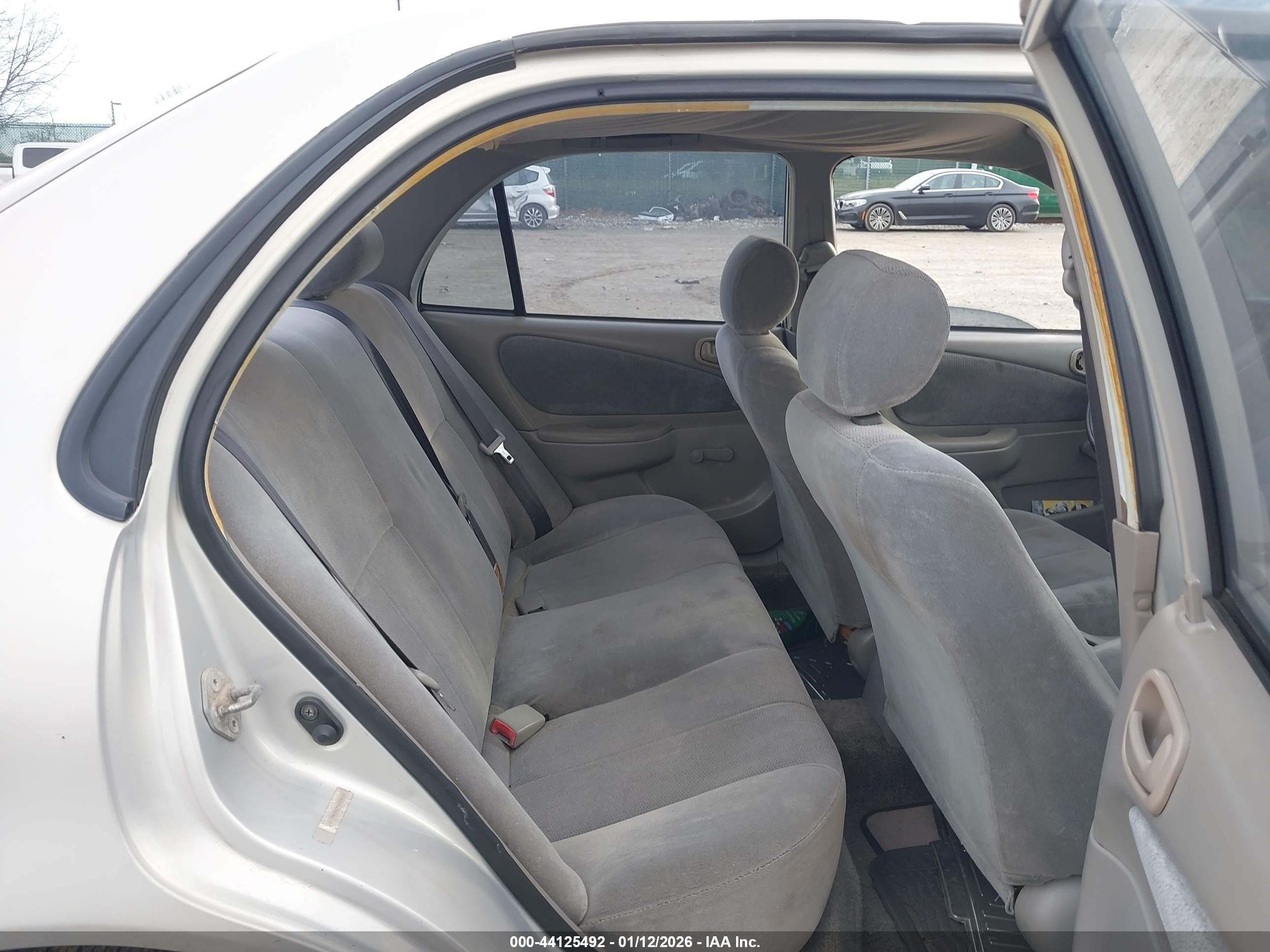 TOYOTA COROLLA image 8