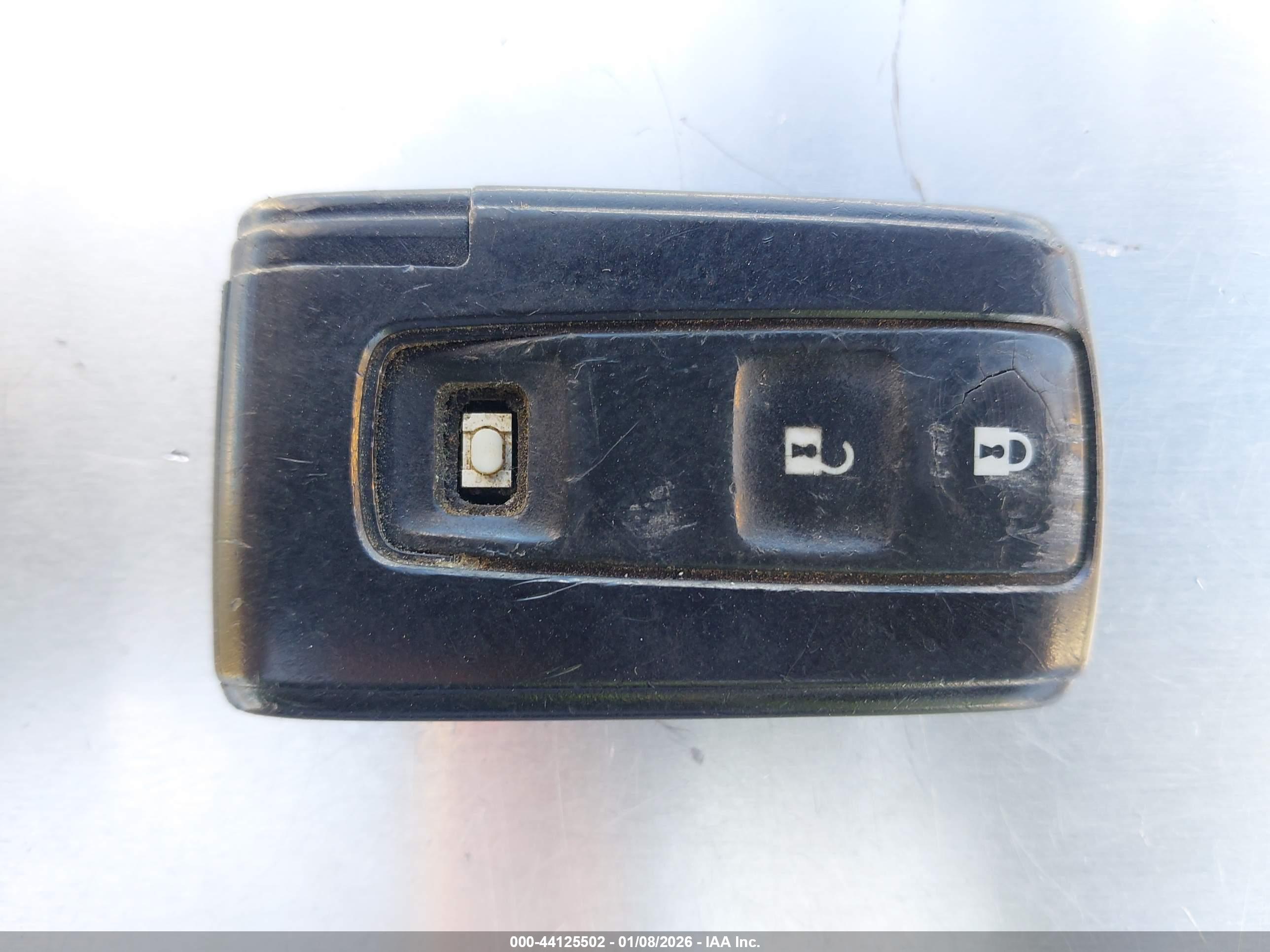 TOYOTA PRIUS image 11